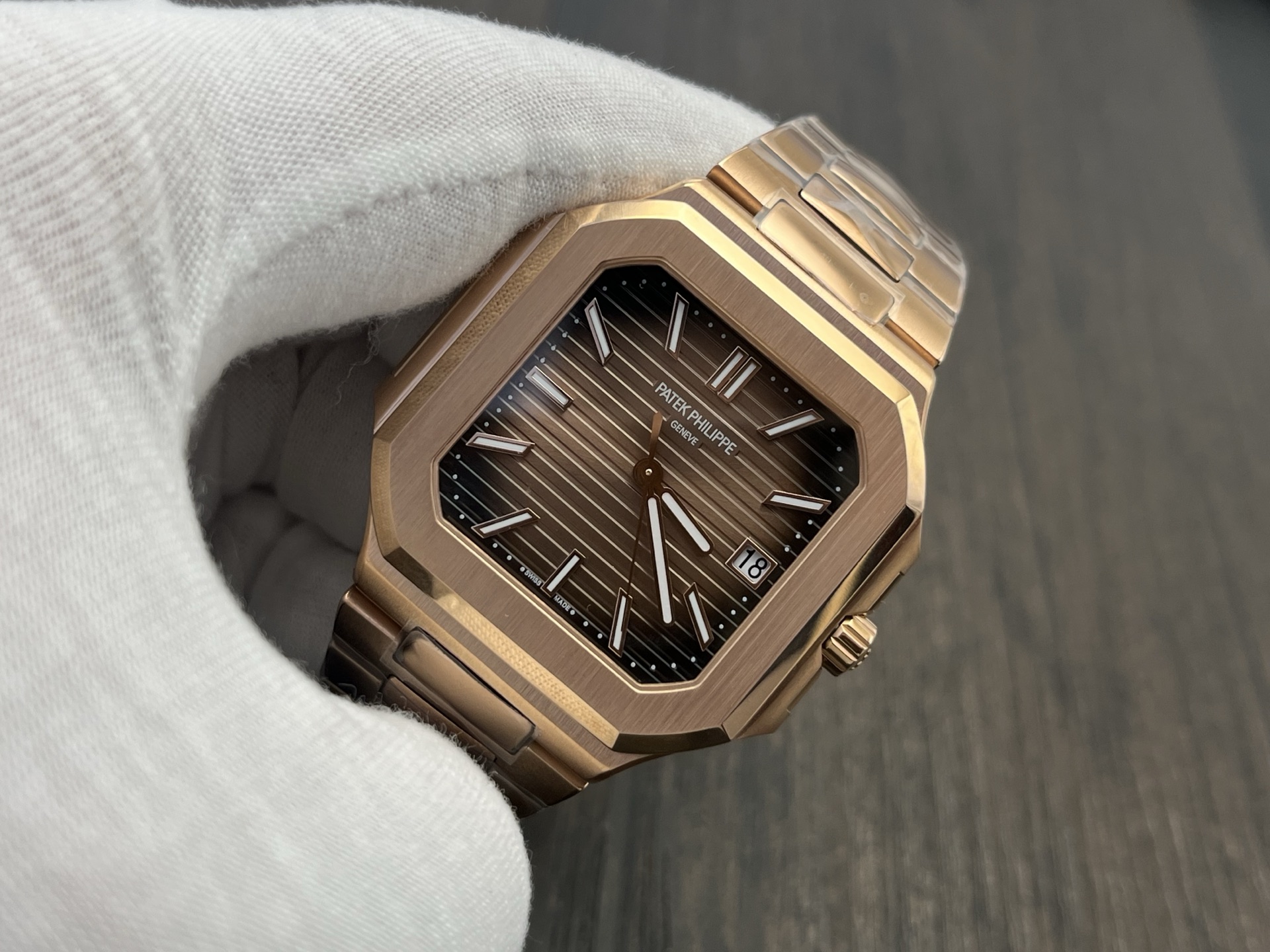 Patek Philippe Cubitus Series Automatic 45mm Coffee Dial 18K Rose Gold - Image 3