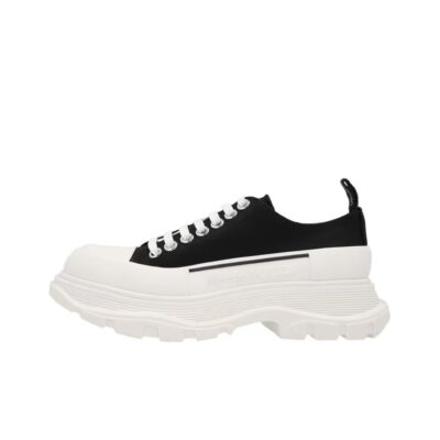 Alexander McQueen Tread Slick Simple Lace-Up Durable Low-Top Boots Unisex White Black