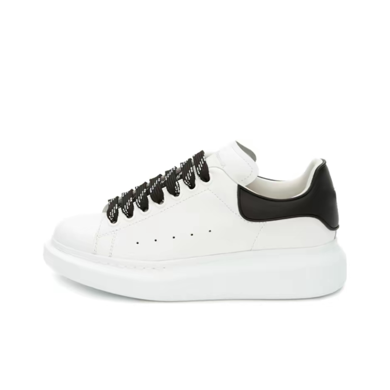 Alexander McQueen Oversized Sneaker Leather Lace-Up Low-Top Sneakers Unisex White Black