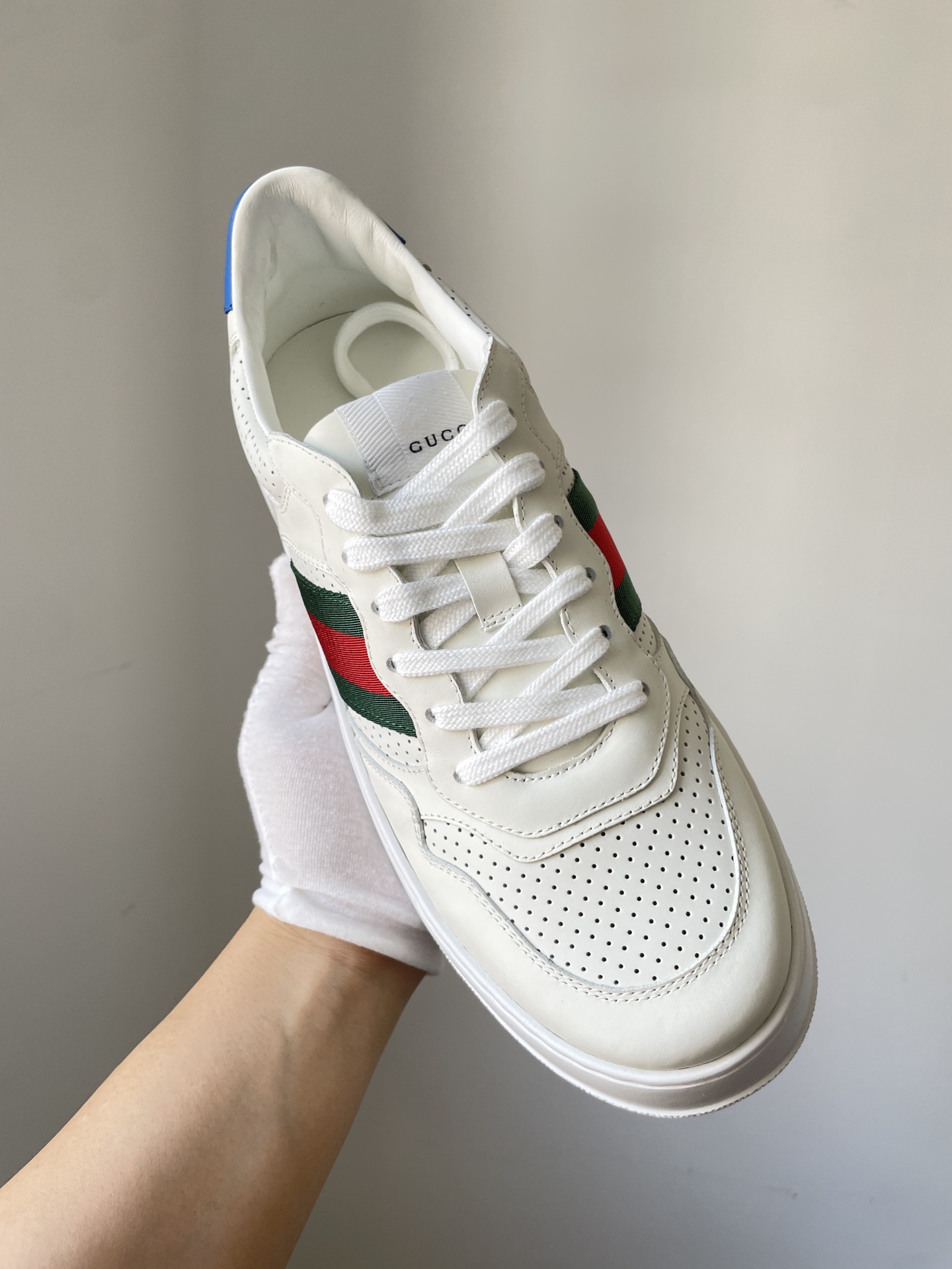 Gucci Chunky B GG Biscuit Sneakers Unisex White Red Green - Image 4