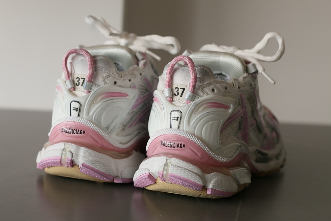 Balenciaga Runner Pink White Vintage Low-Top Sneakers Unisex - Image 3