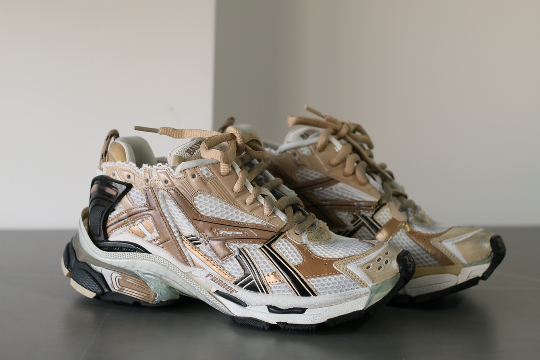 Balenciaga Runner Thick-Soled Low-Top Distressed Beige Gold Sneakers - Image 3