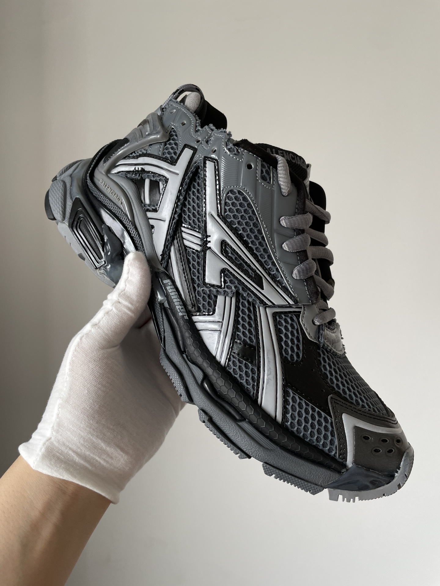 Balenciaga Runner Lace-Up Low-Top Gray Sneakers for Men - Image 6