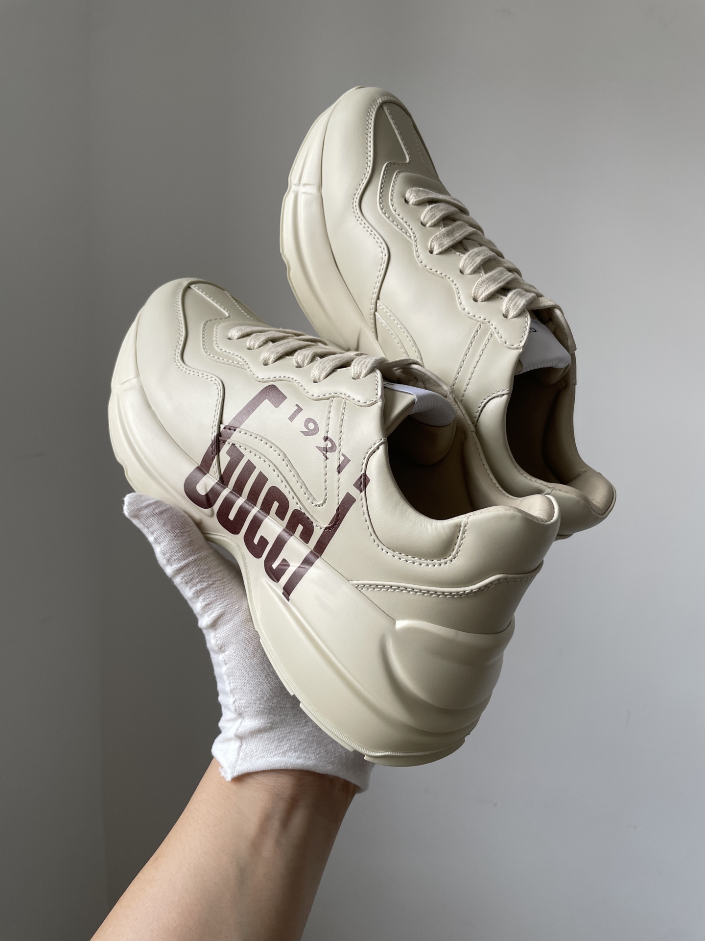 Gucci Rhyton Retro Low-Top Sneakers Unisex Ivory - Image 5