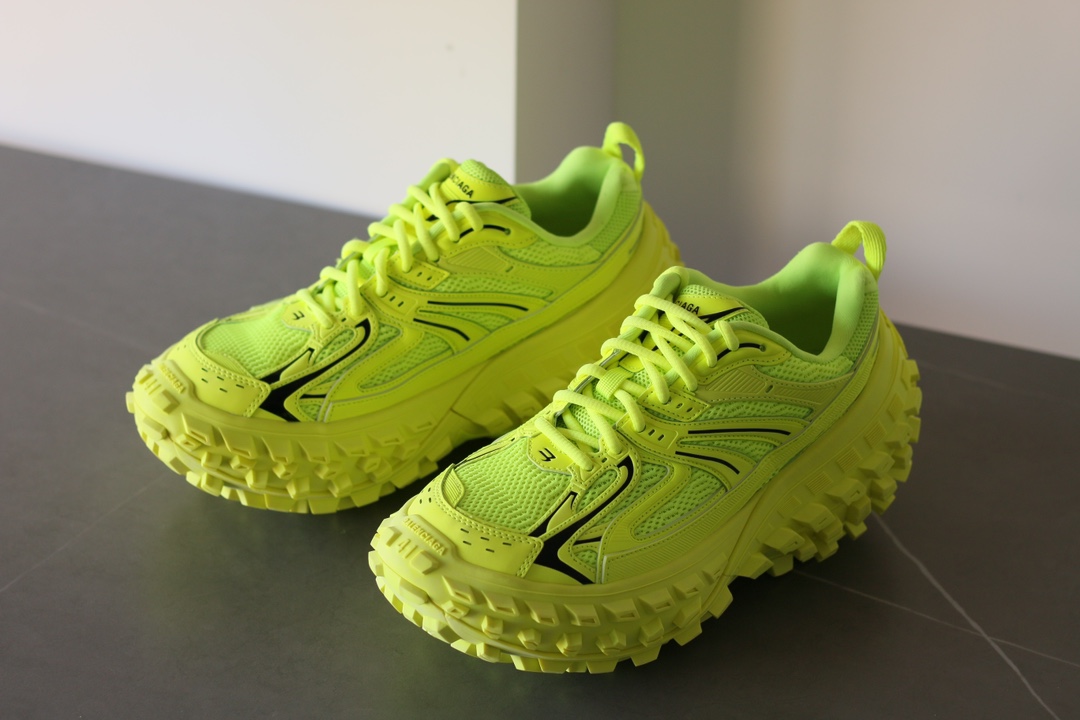 Balenciaga Defender Thick-Soled Low-Top Distressed Fluorescent Green Sneakers - Image 3