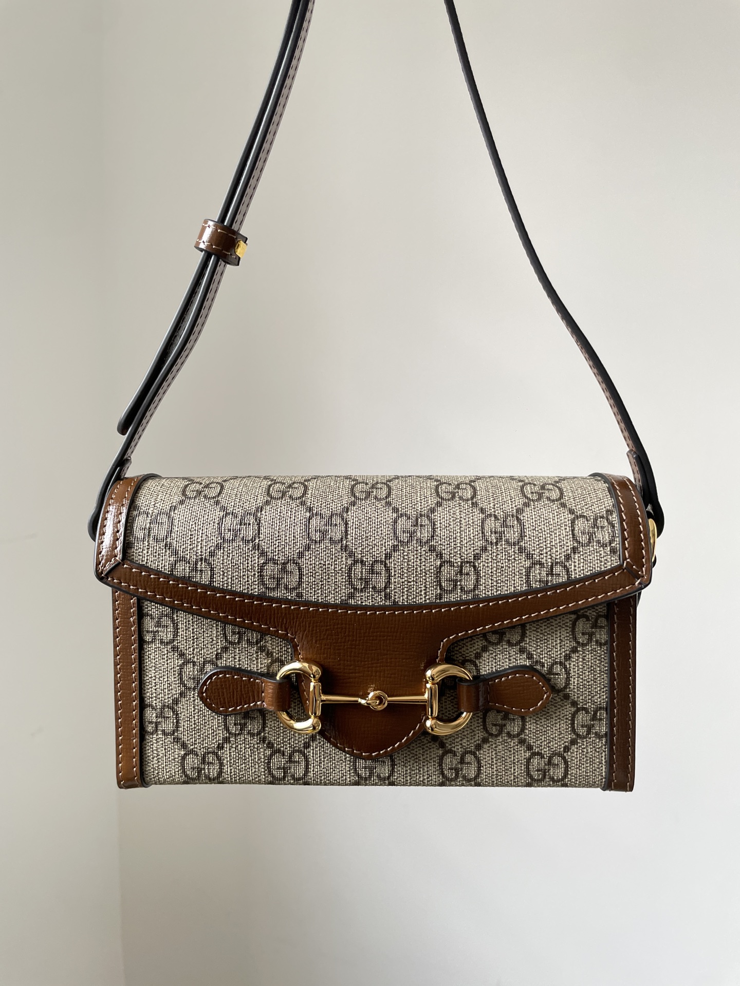 GUCCI Horsebit 1955 Mini GG Supreme Canvas Box Bag - Image 2