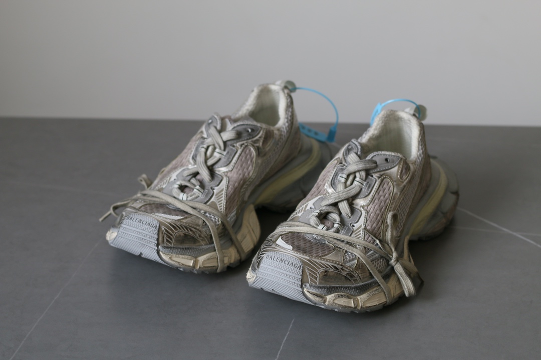 Balenciaga 3XL Mesh Lace-Up Low-Top Distressed Light Beige Sneakers for Women - Image 7