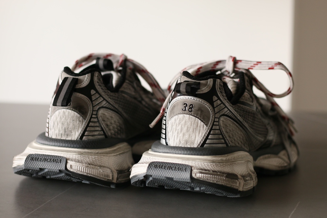 Balenciaga 3XL Mesh Lace-Up Low-Top Distressed Gray Sneakers - Image 5