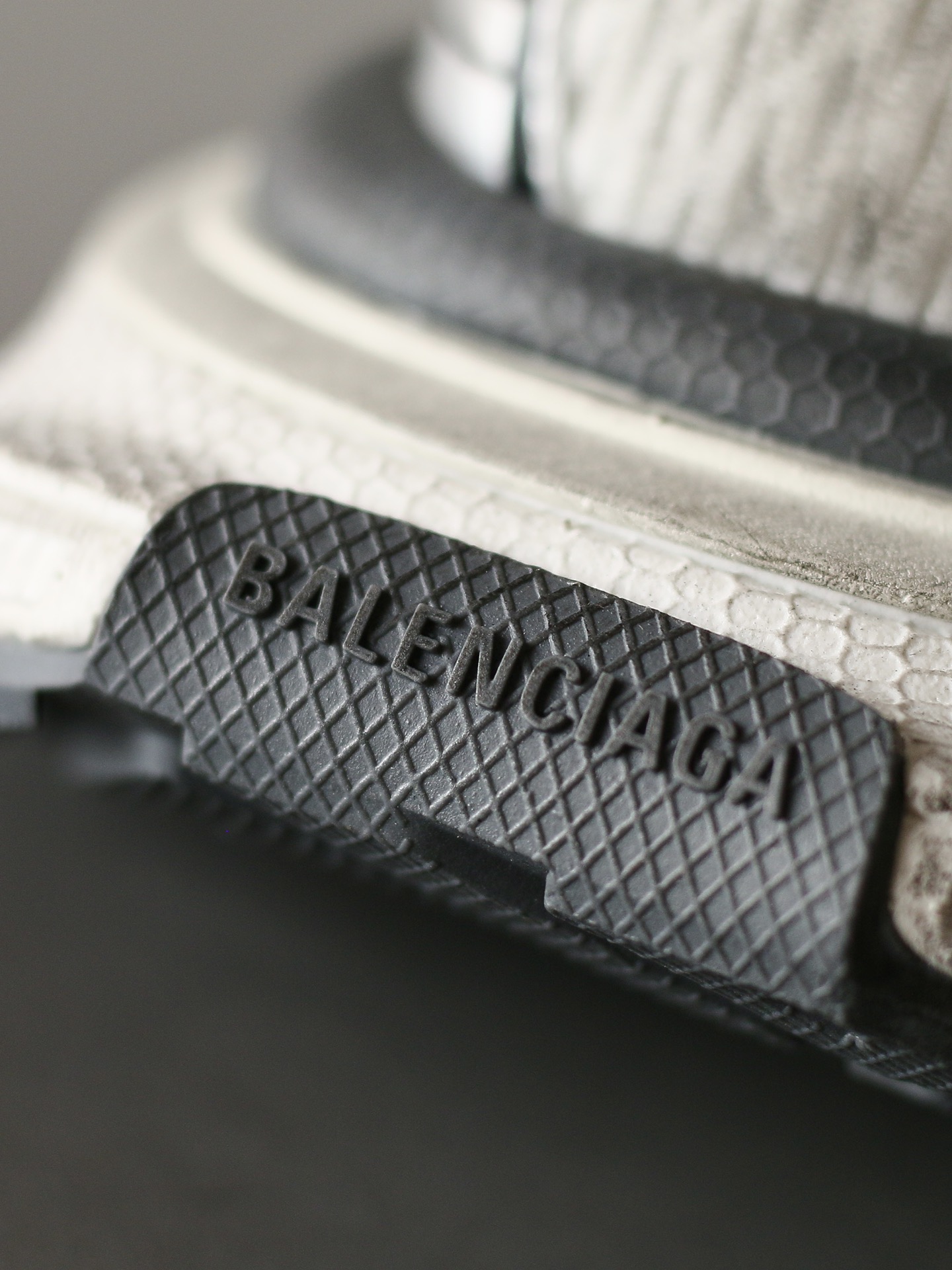 Balenciaga 3XL Mesh Lace-Up Low-Top Distressed Gray Sneakers - Image 6