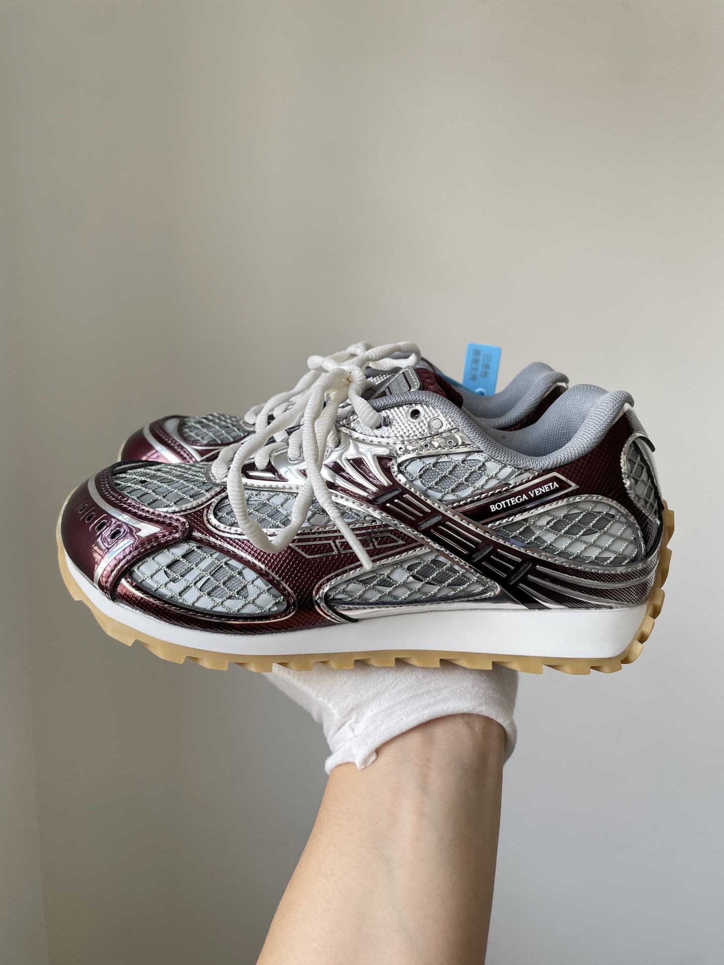 Bottega Veneta Orbit Fabric Comfortable Low-Top Sneakers Unisex Gray Red - Image 2