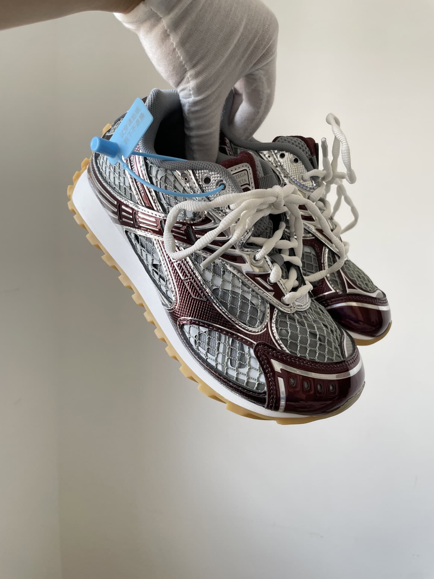 Bottega Veneta Orbit Fabric Comfortable Low-Top Sneakers Unisex Gray Red - Image 3