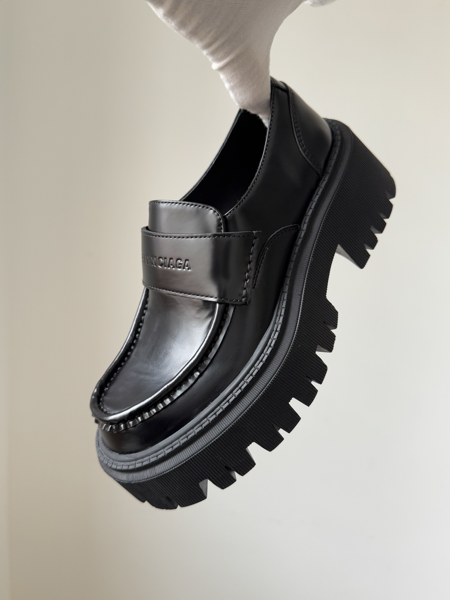 Balenciaga Tractor Calfskin, Leather Round-Toe Black Loafers - Image 3