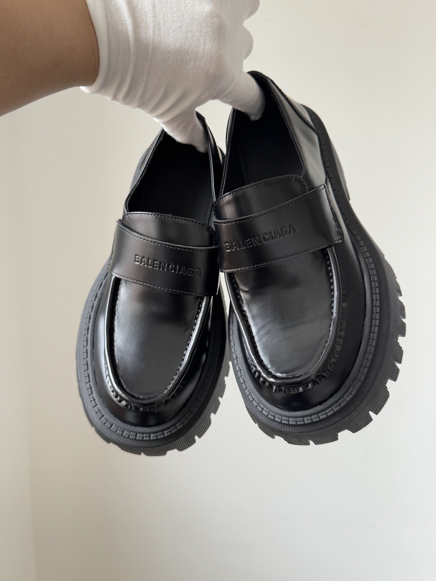 Balenciaga Tractor Calfskin, Leather Round-Toe Black Loafers - Image 5