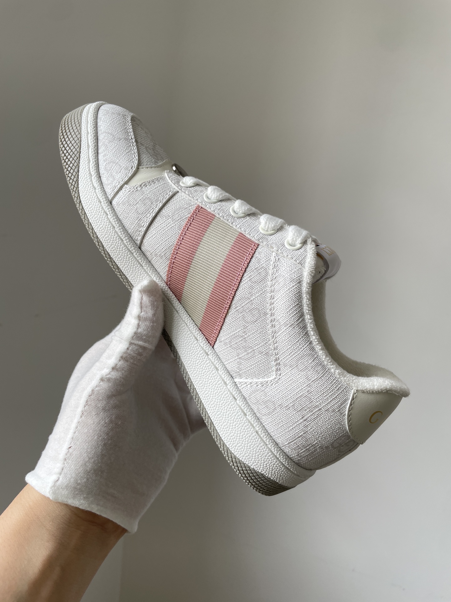 Gucci Screener Round Toe Lace-Up Sneakers Women Light Gray - Image 4