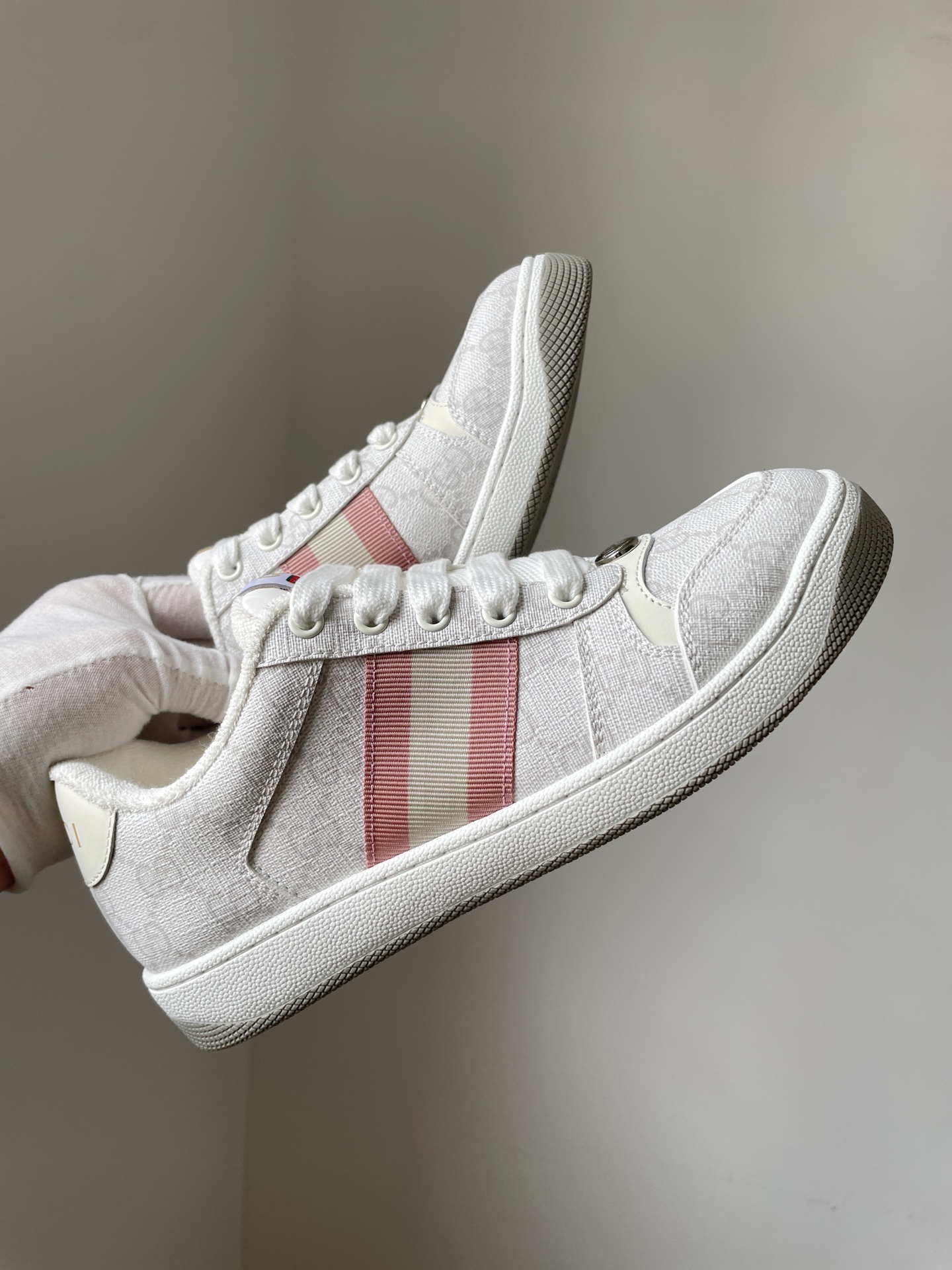 Gucci Screener Round Toe Lace-Up Sneakers Women Light Gray - Image 5