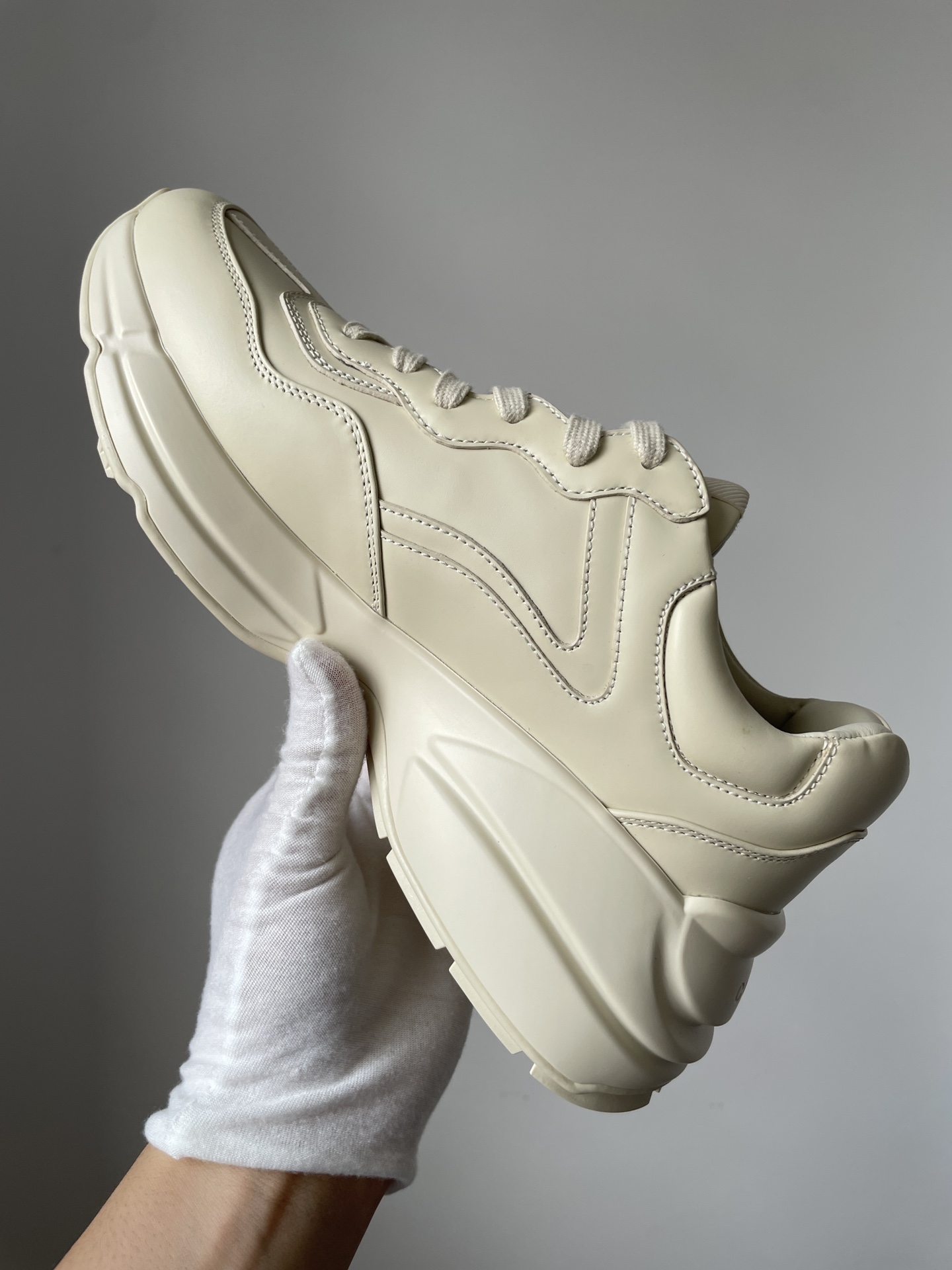 Gucci Rhyton Leather Low-Top Casual Shoes Men Beige - Image 5