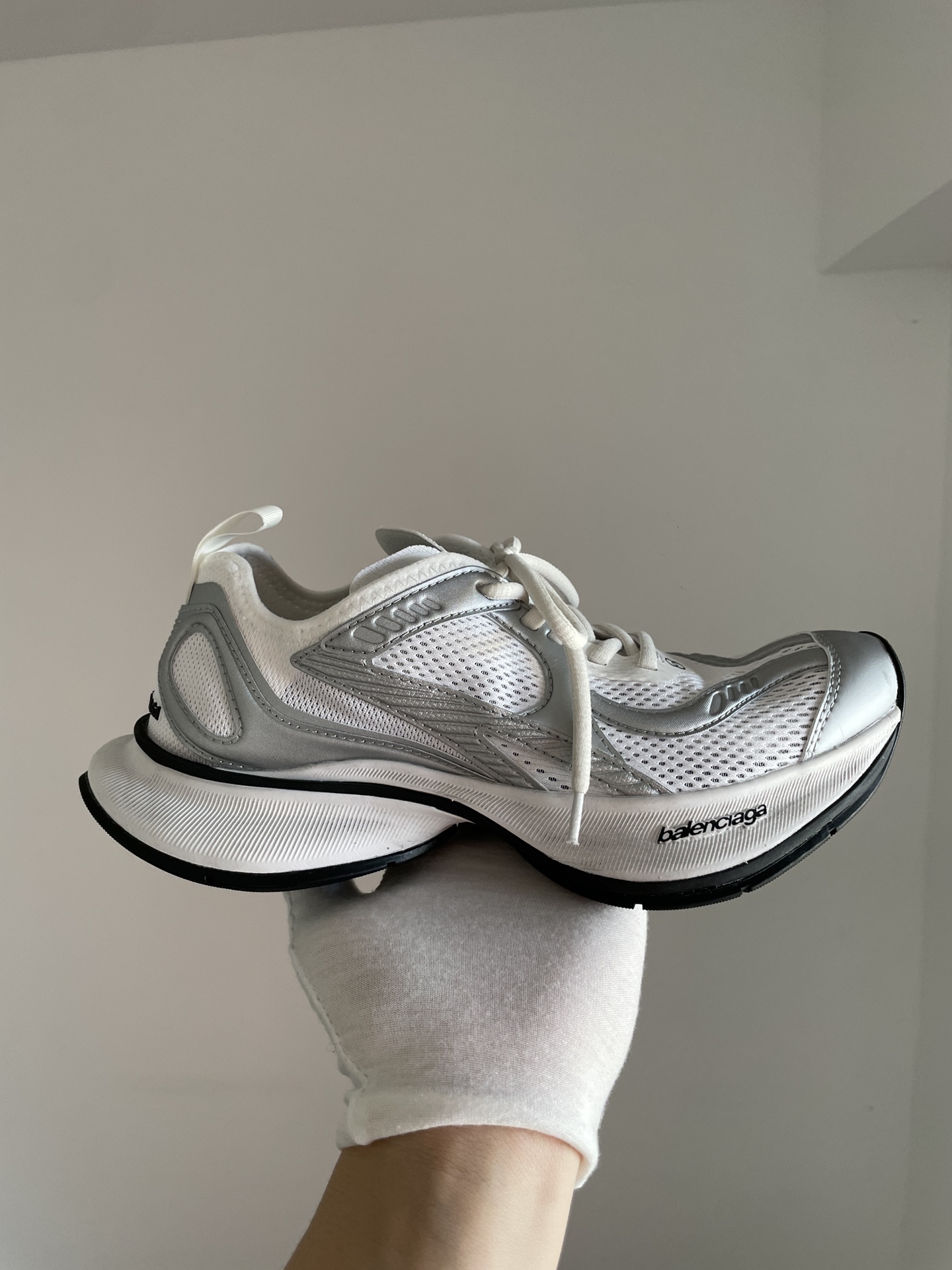 Balenciaga Circuit Round-Toe Low-Top Distressed Printed White Running Sneakers - Image 5