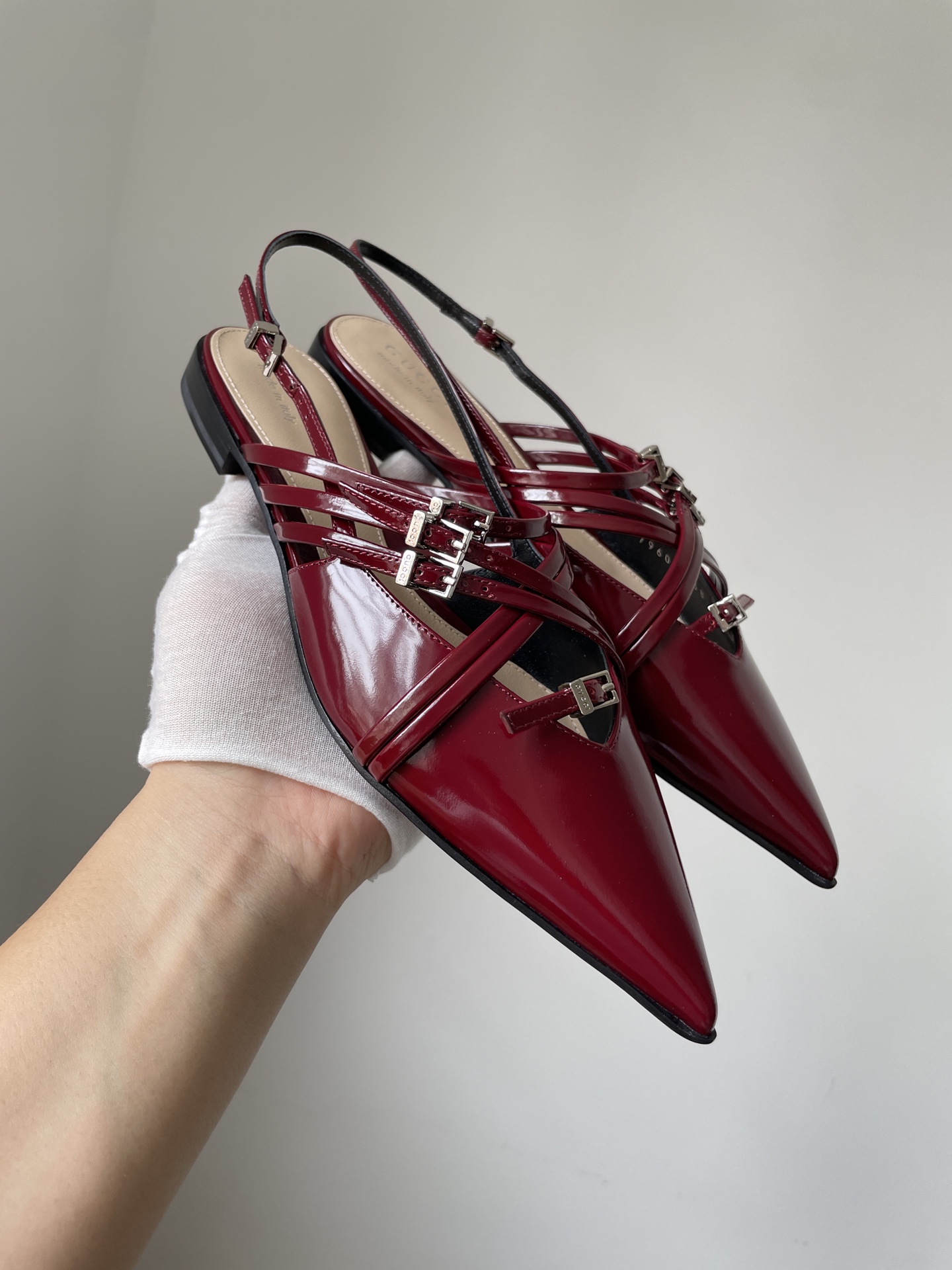 Gucci Leather Pointed Buckle Flats Women Red - Image 3