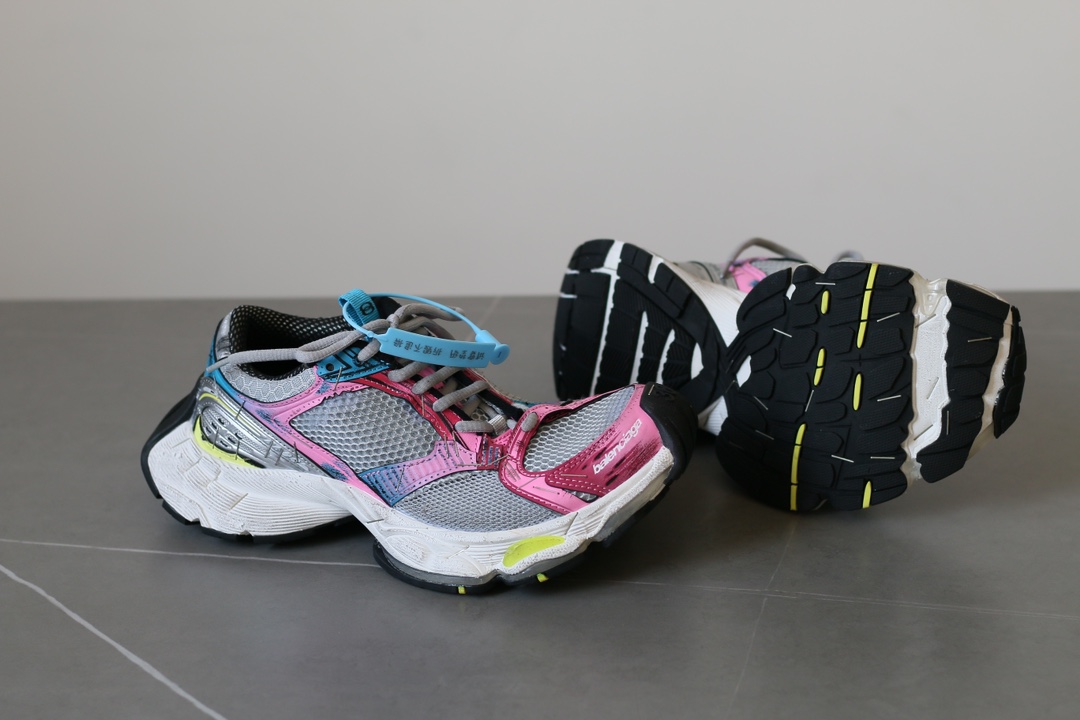 Balenciaga Stapler Round-Toe Thick-Soled Low-Top Sneakers for Women - Image 6