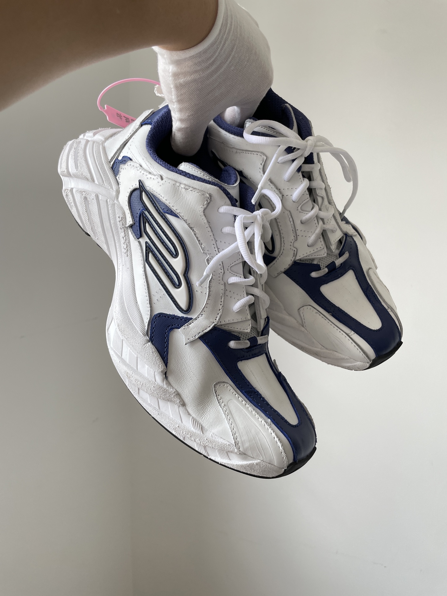 Balenciaga Monday Round-Toe Lace-Up Low-Top White Sneakers for Men - Image 2