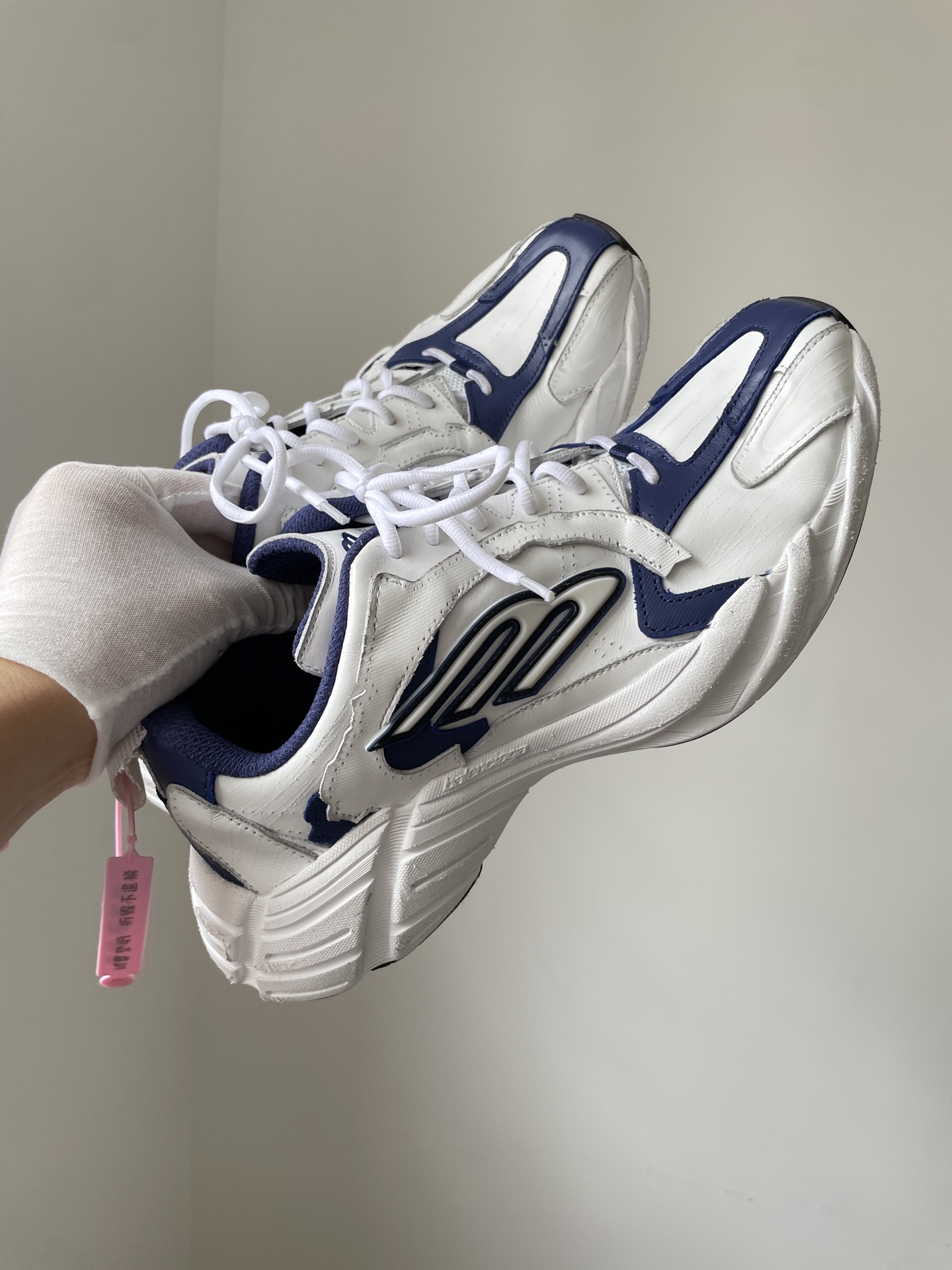 Balenciaga Monday Round-Toe Lace-Up Low-Top White Sneakers for Men - Image 3