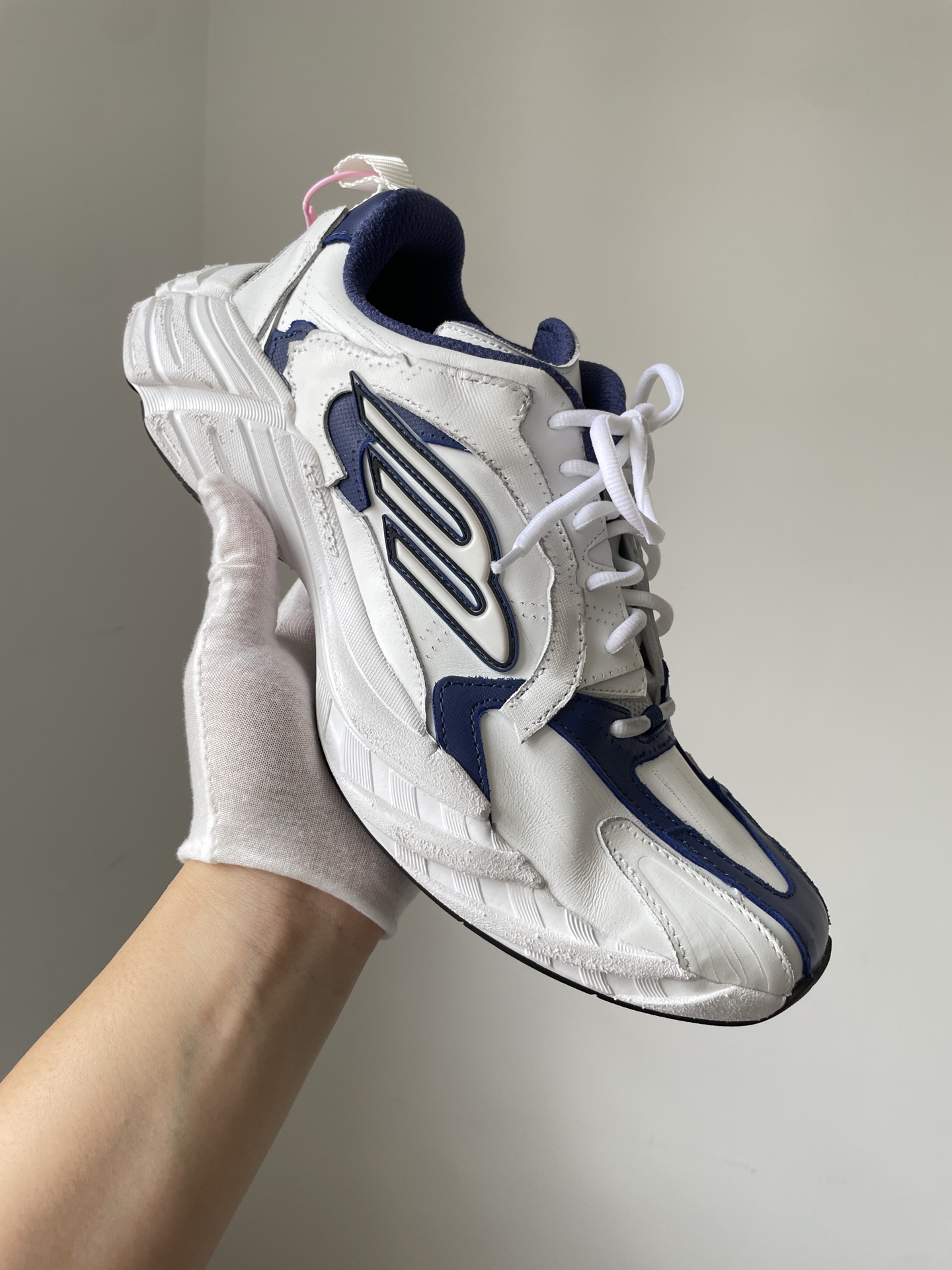 Balenciaga Monday Round-Toe Lace-Up Low-Top White Sneakers for Men - Image 4