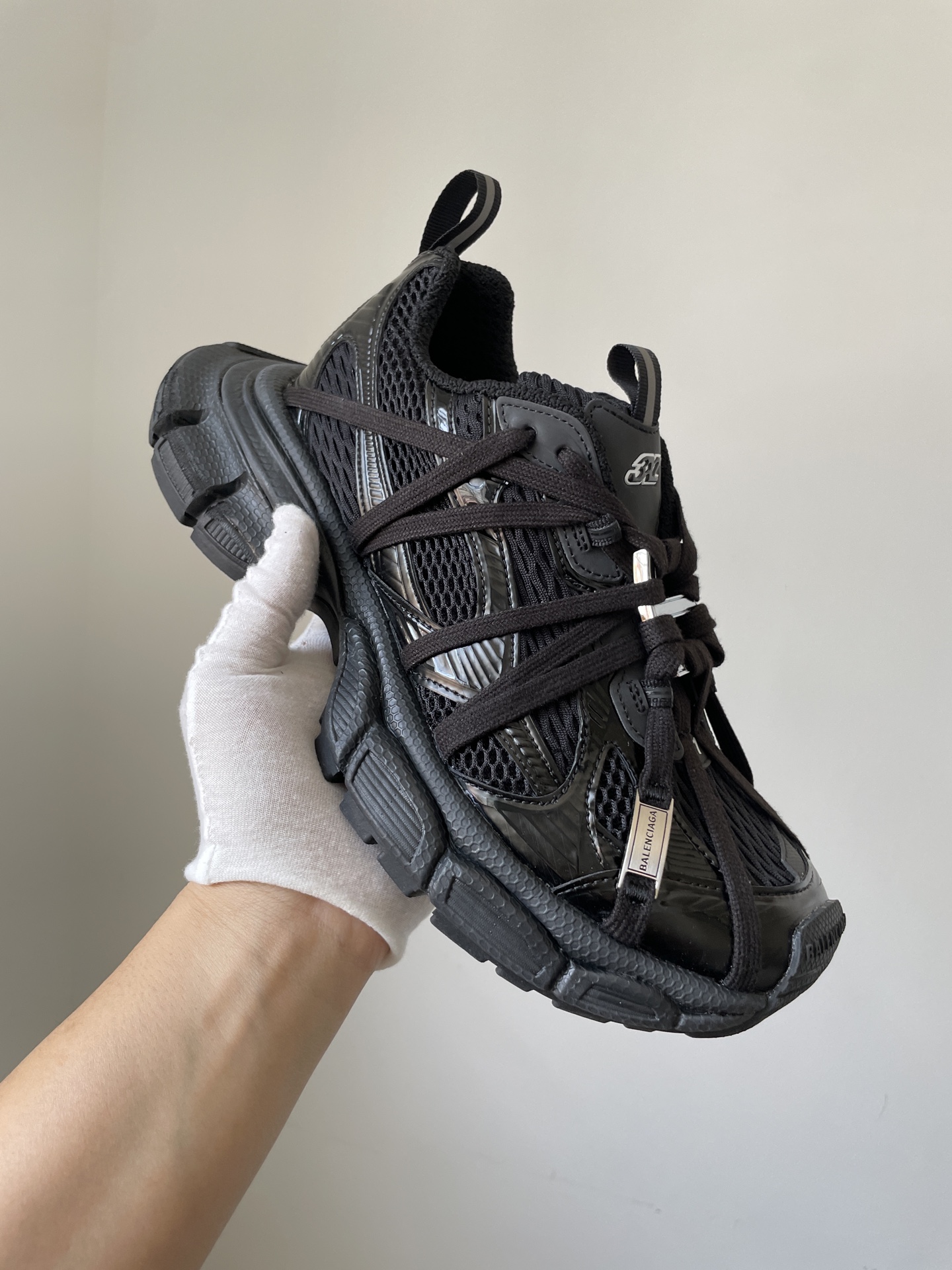 Balenciaga 3XL Round-Toe Lace-Up Low-Top Black Sneakers - Image 4