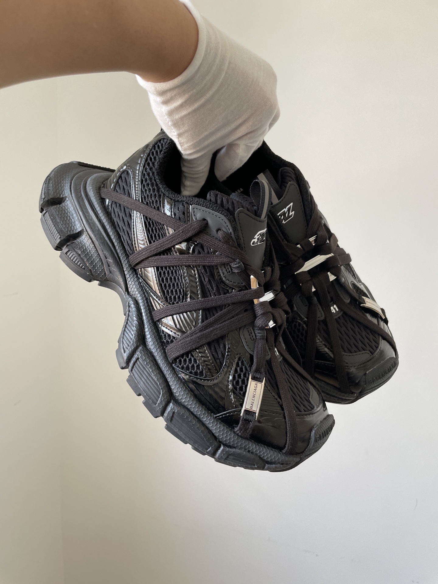 Balenciaga 3XL Round-Toe Lace-Up Low-Top Black Sneakers - Image 5