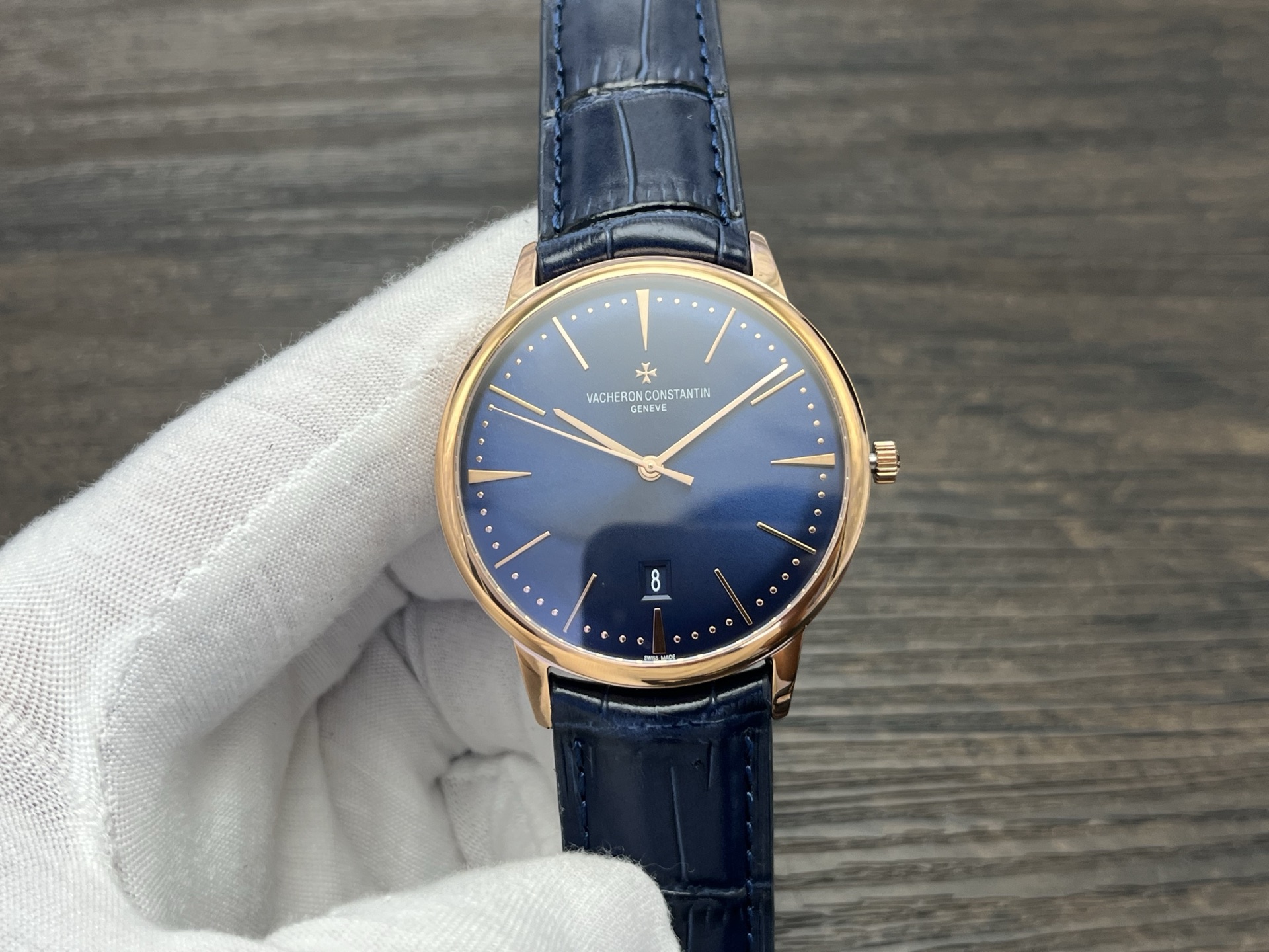 VACHERON CONSTANTIN Patrimony Automatic Mechanical Watch 40mm Blue Dial Red Gold Case - Image 3