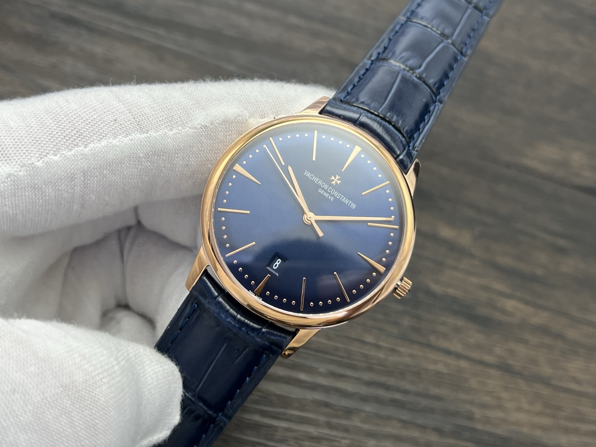 VACHERON CONSTANTIN Patrimony Automatic Mechanical Watch 40mm Blue Dial Red Gold Case - Image 4