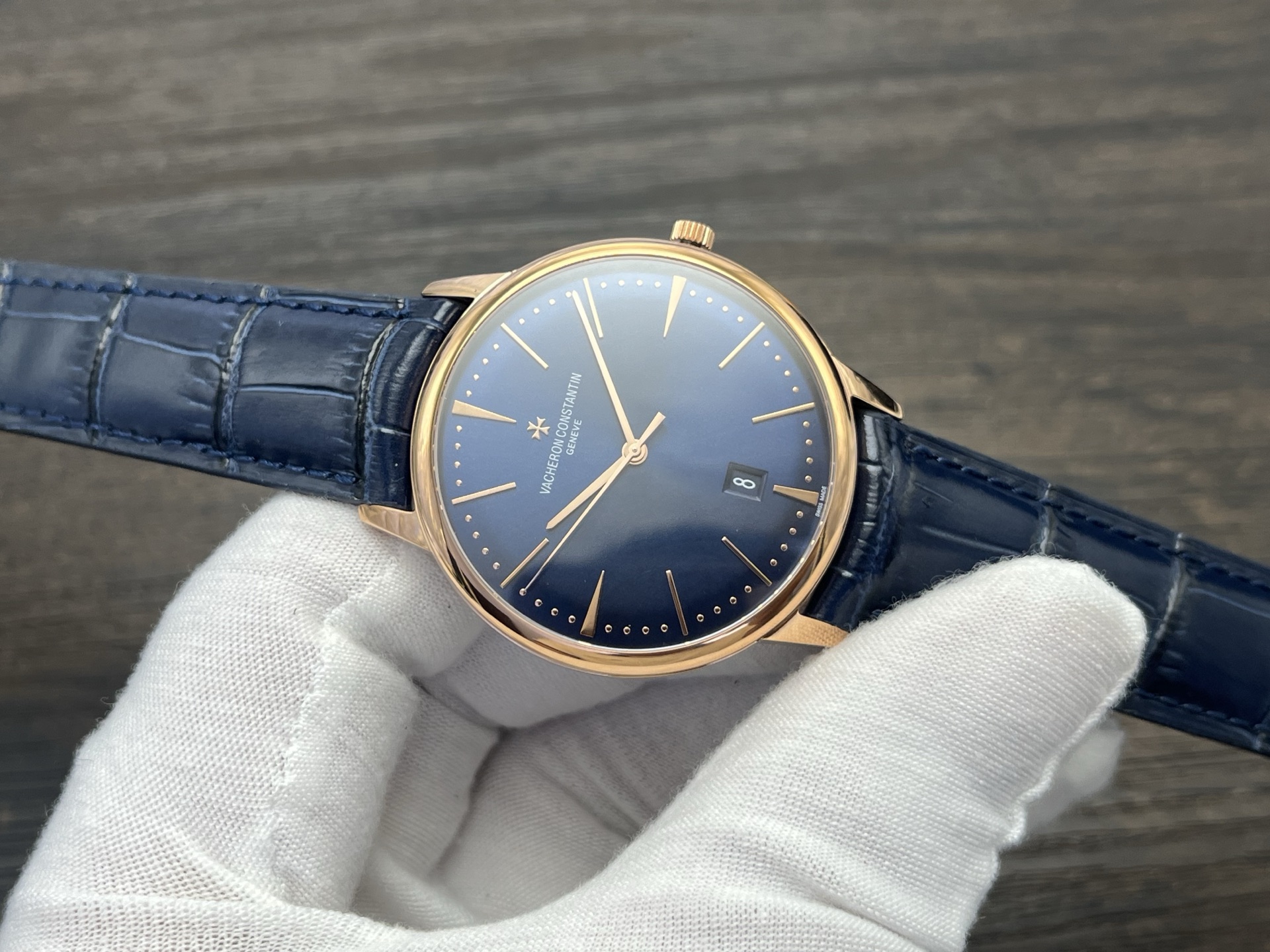 VACHERON CONSTANTIN Patrimony Automatic Mechanical Watch 40mm Blue Dial Red Gold Case - Image 5