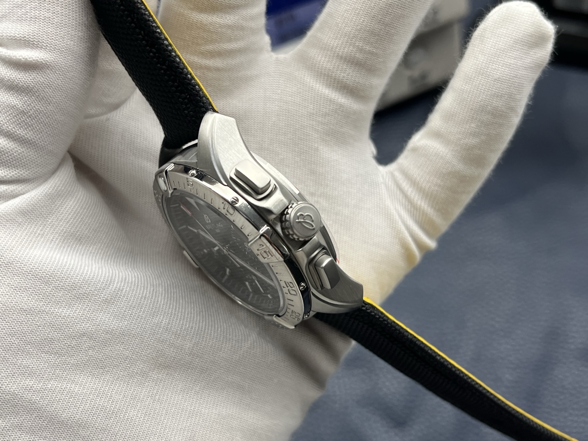 Breitling Avenger Automatic Chronograph Men’s Watch 44mm Black Dial Stainless Steel Case with Leather Strap - Image 7