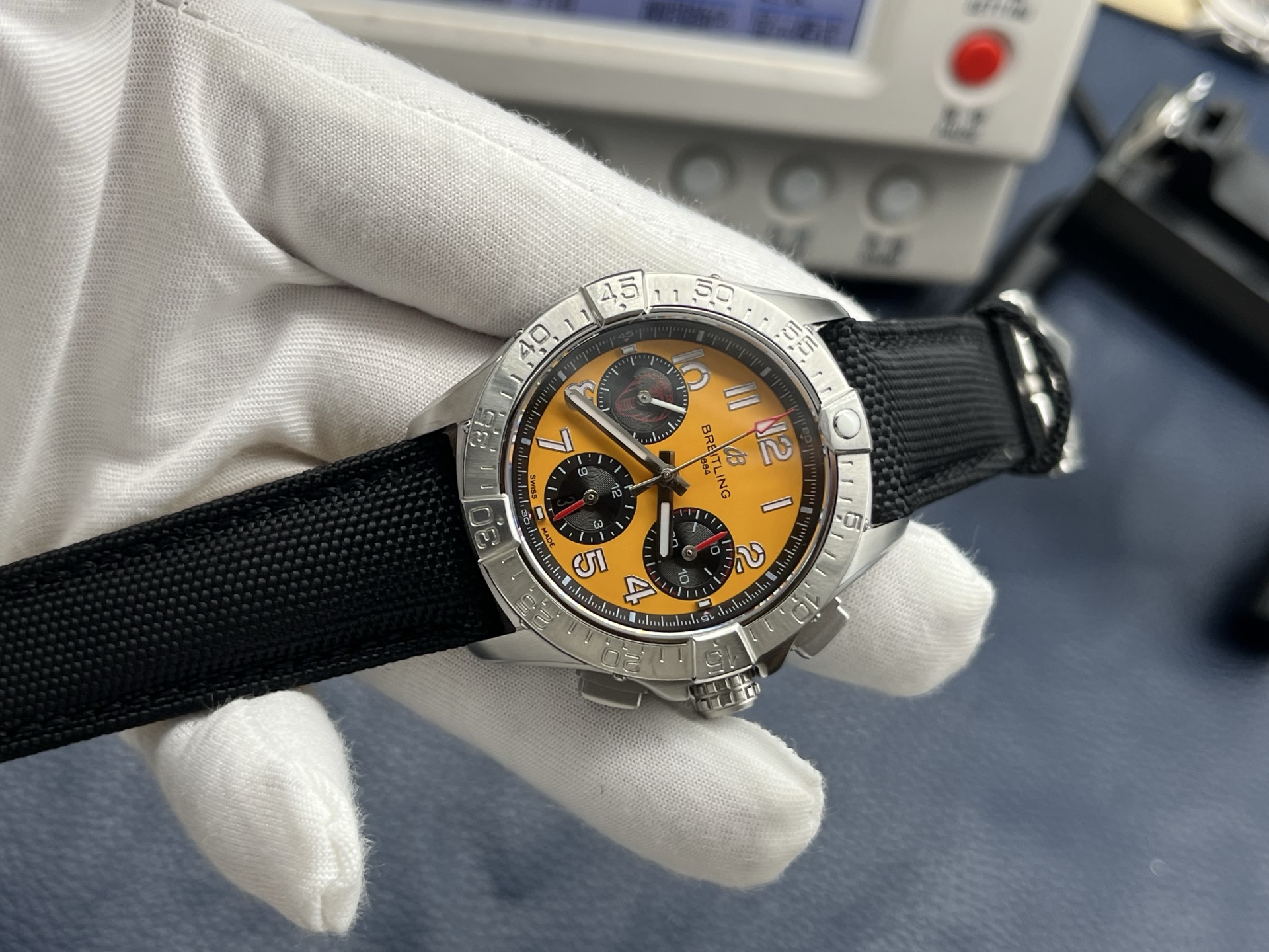 Breitling Avenger B01 Chronograph 44 Snake Year Limited Automatic Chronograph Men’s Watch 44mm Yellow Dial Stainless Steel Case with Leather Strap - Image 4