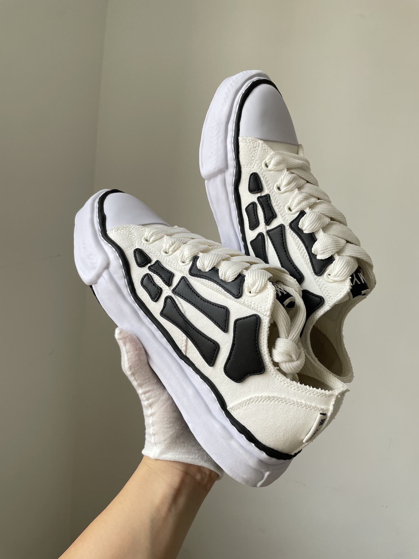 Maison Mihara Yasuhiro x AMIRI Skel-Top Low Canvas Lace-Up Sneakers Men Beige - Image 4