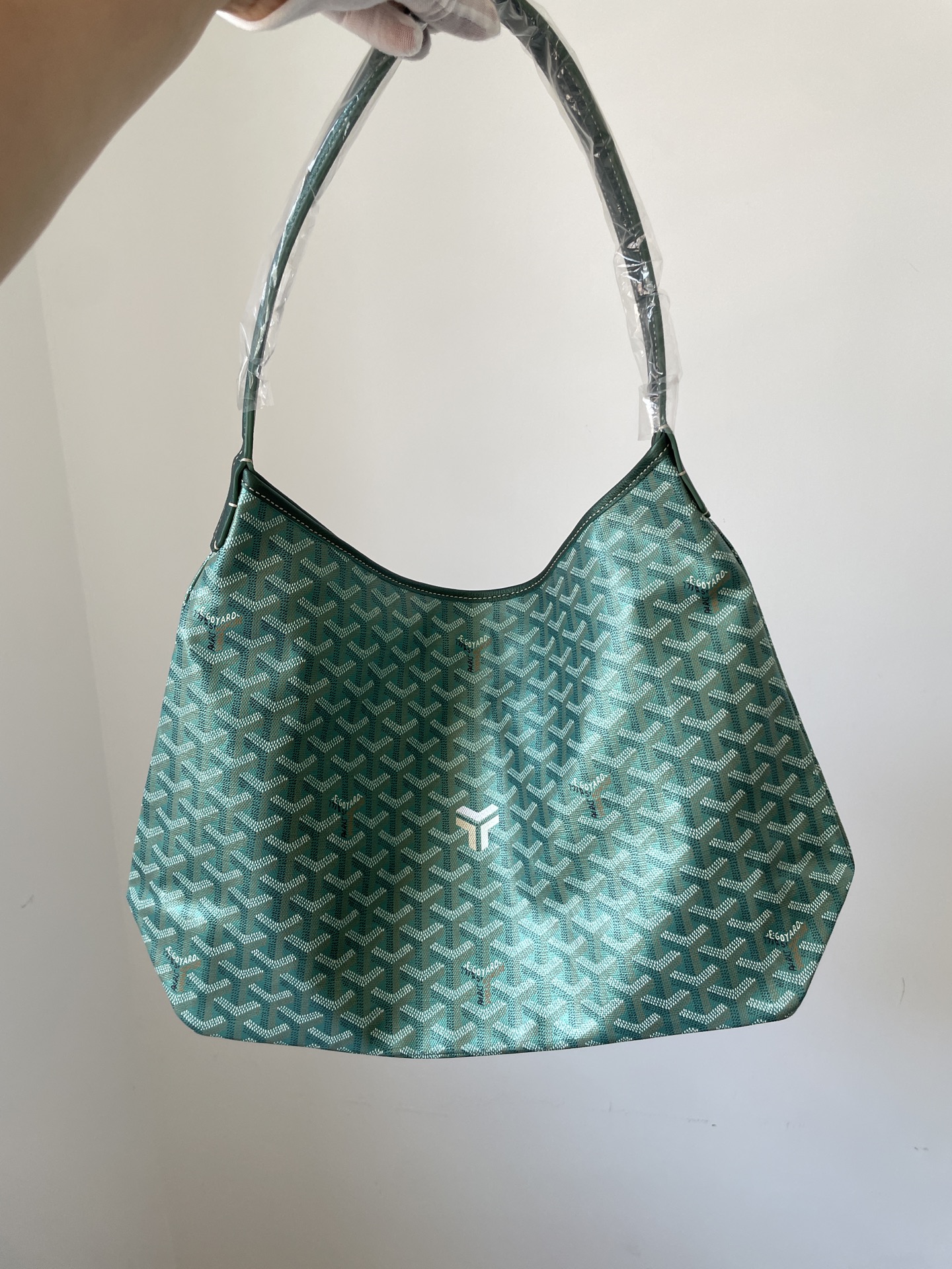 GOYARD Bohème Hobo Canvas & Calfskin Shoulder Tote – Green - Image 4