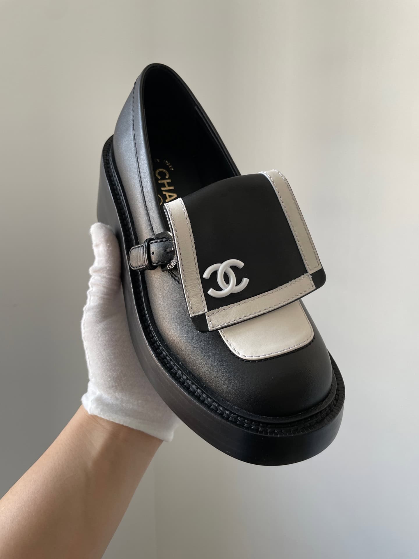 Chanel Calfskin Round Toe Slip-On Loafers Women Black - Image 2