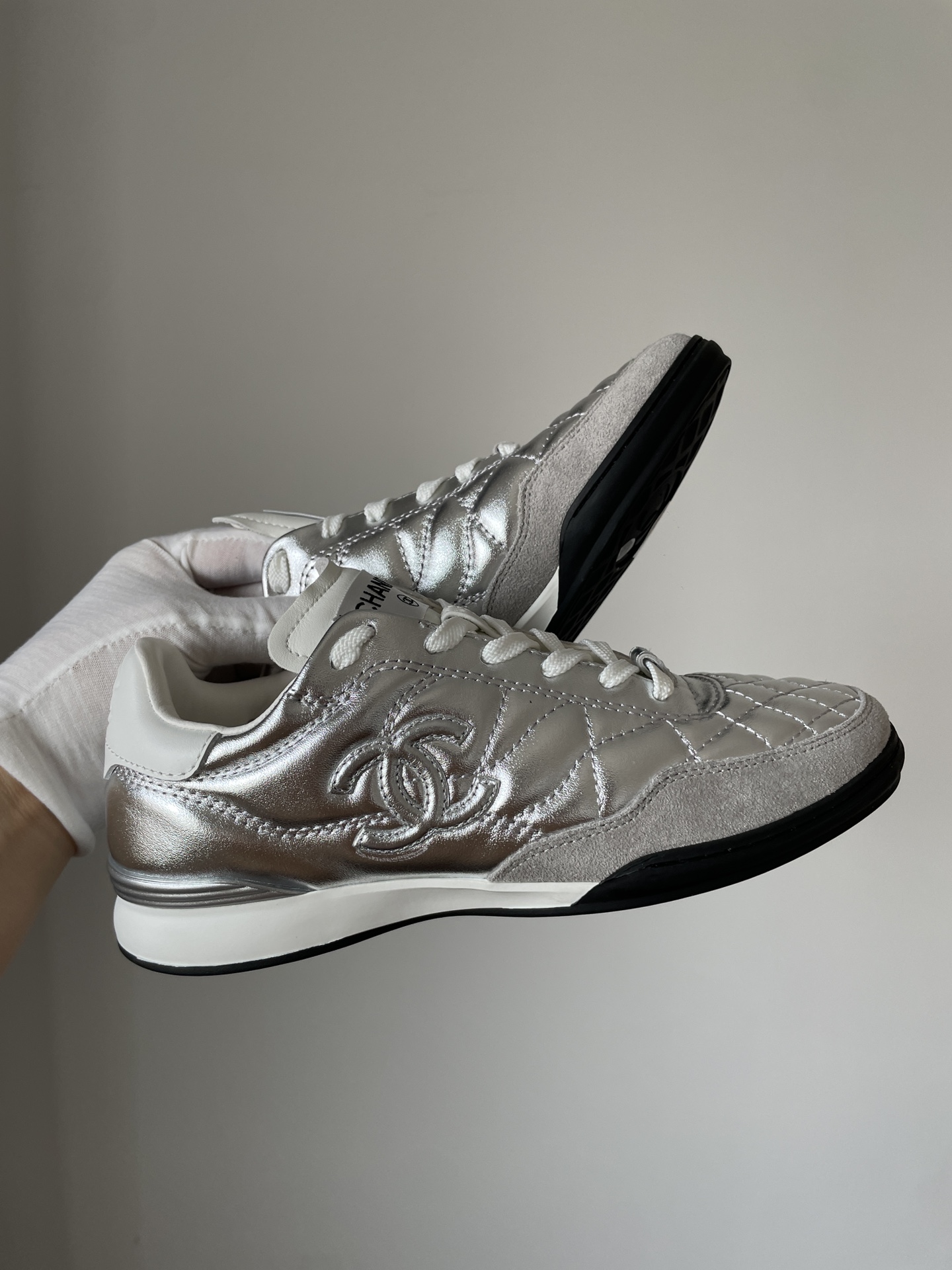 Chanel 24A Round Toe Lace-Up Low-Top Sneakers Women Silver - Image 2