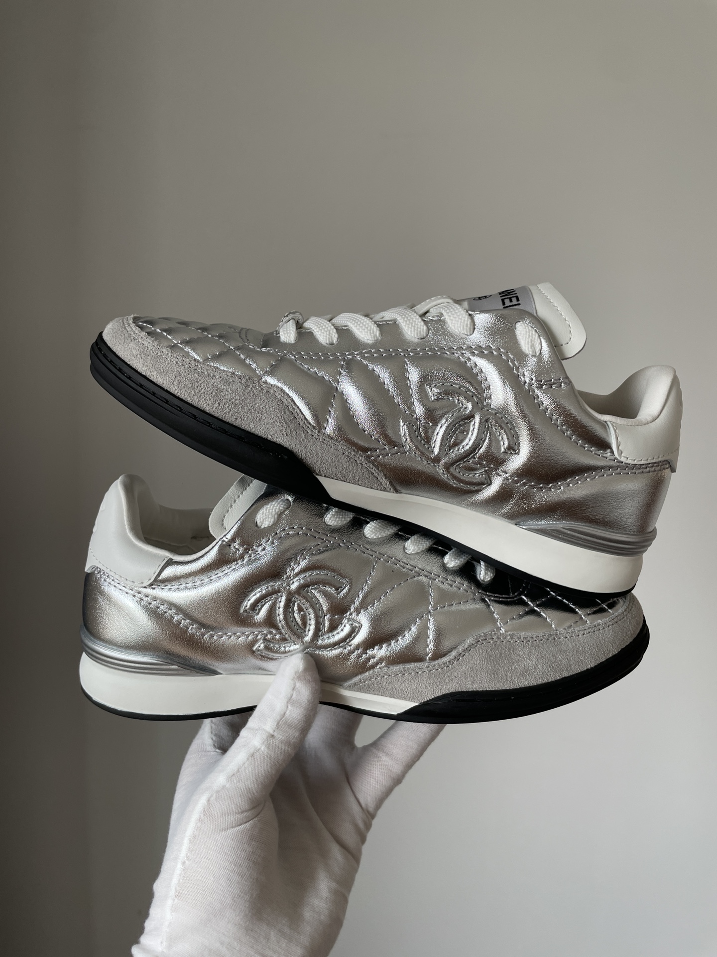 Chanel 24A Round Toe Lace-Up Low-Top Sneakers Women Silver - Image 3