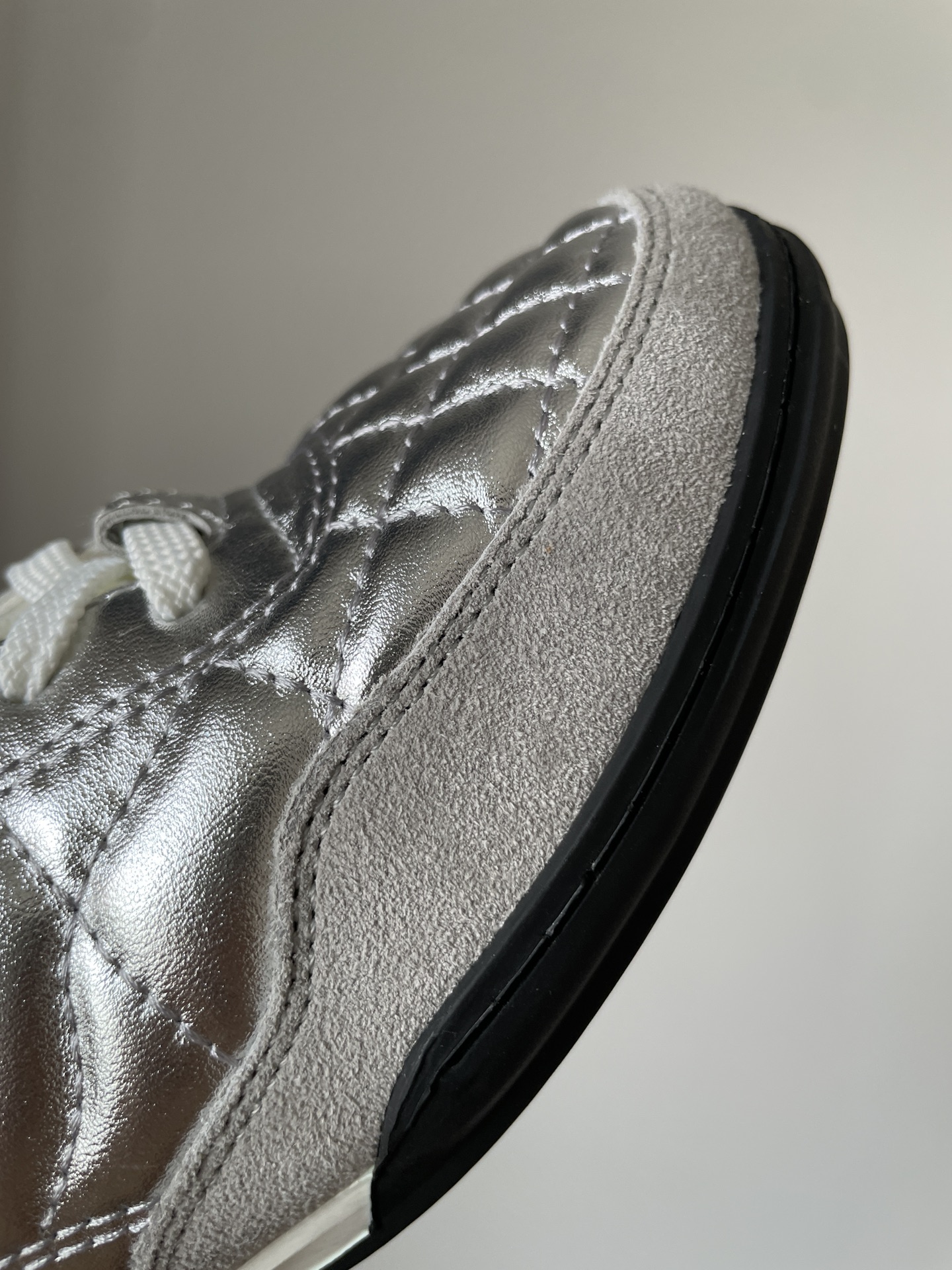 Chanel 24A Round Toe Lace-Up Low-Top Sneakers Women Silver - Image 5