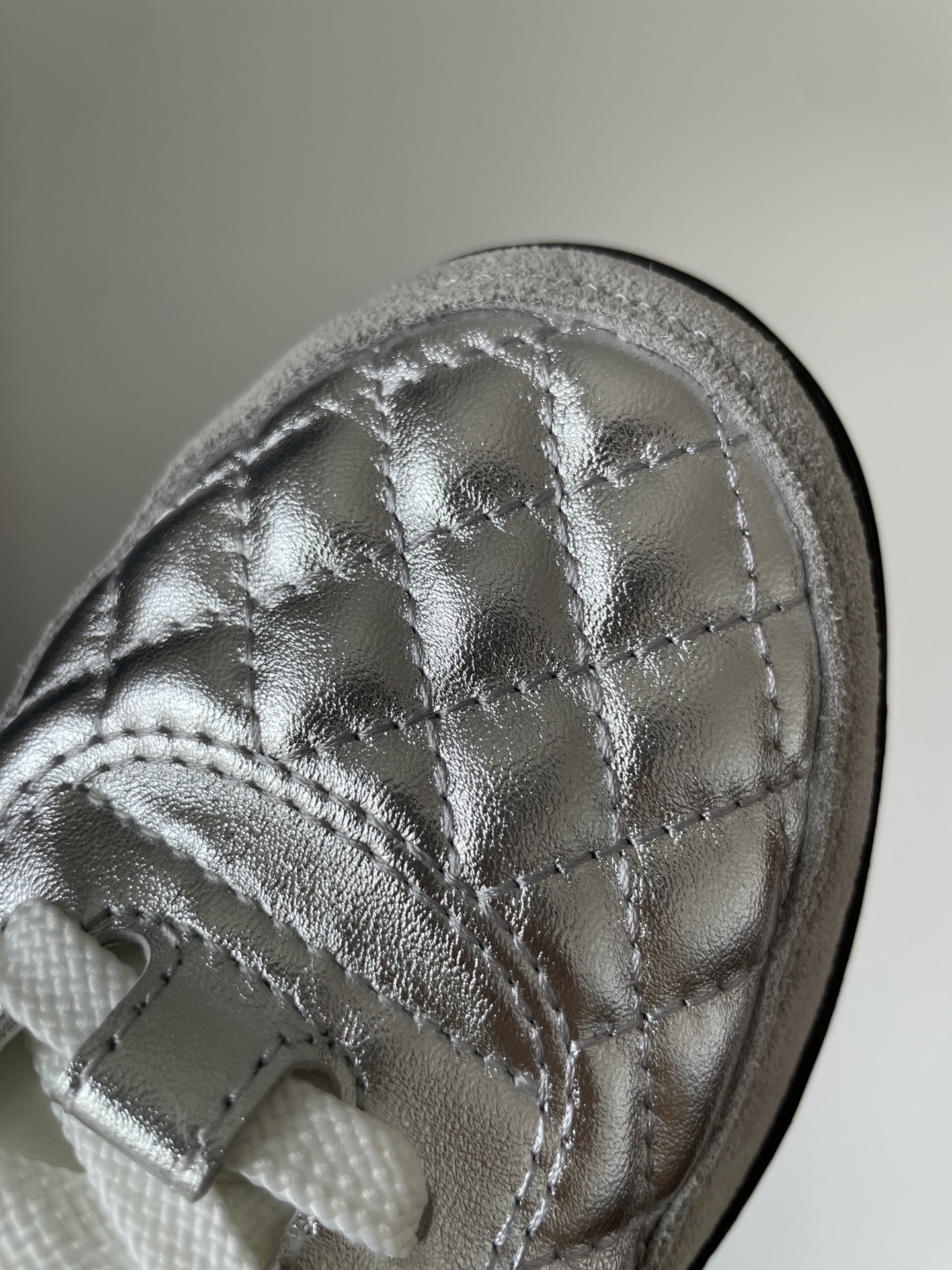 Chanel 24A Round Toe Lace-Up Low-Top Sneakers Women Silver - Image 6