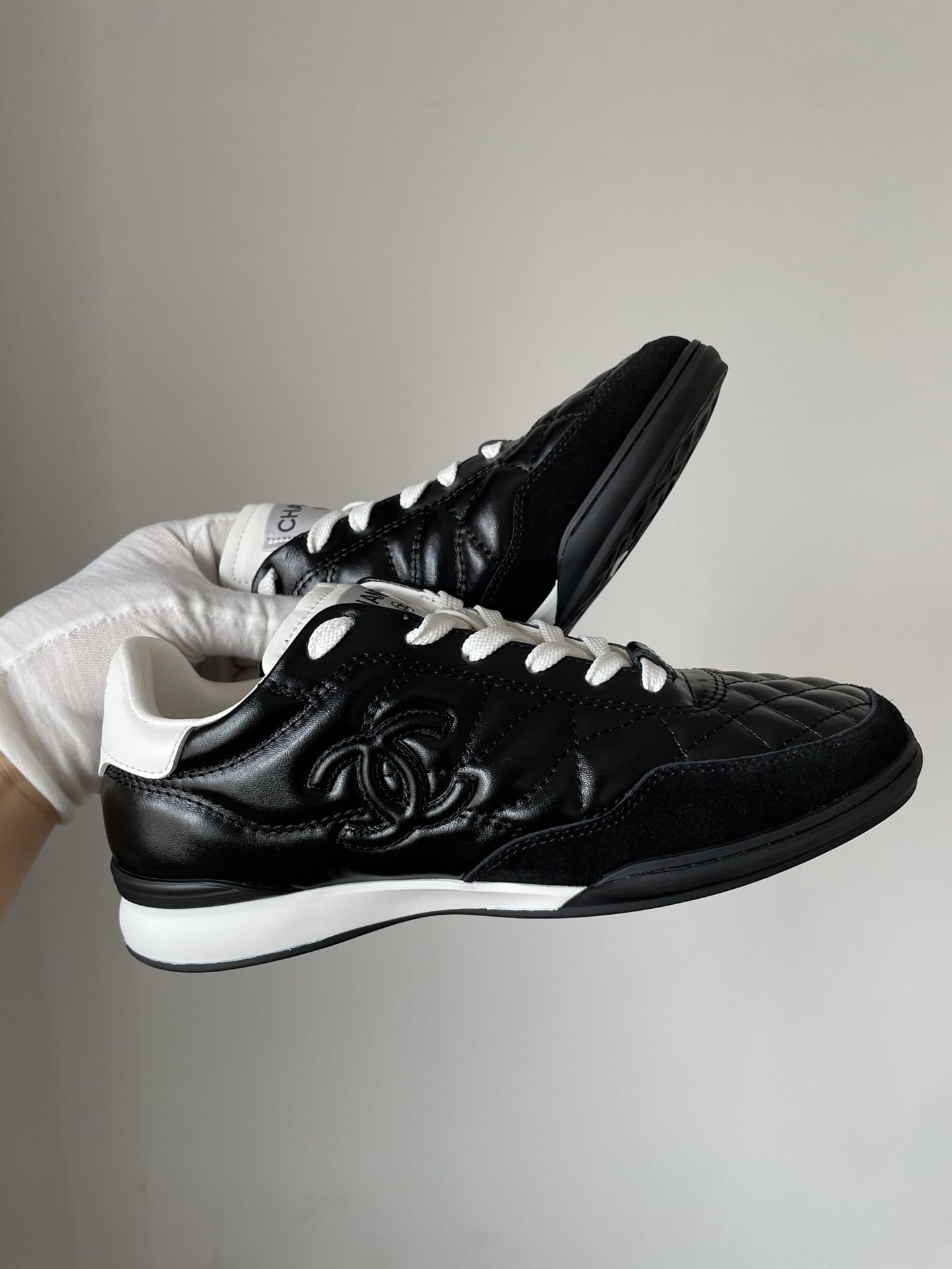 Chanel 25S Round Toe Flat Lace-Up Low-Top Sneakers Women Black - Image 2