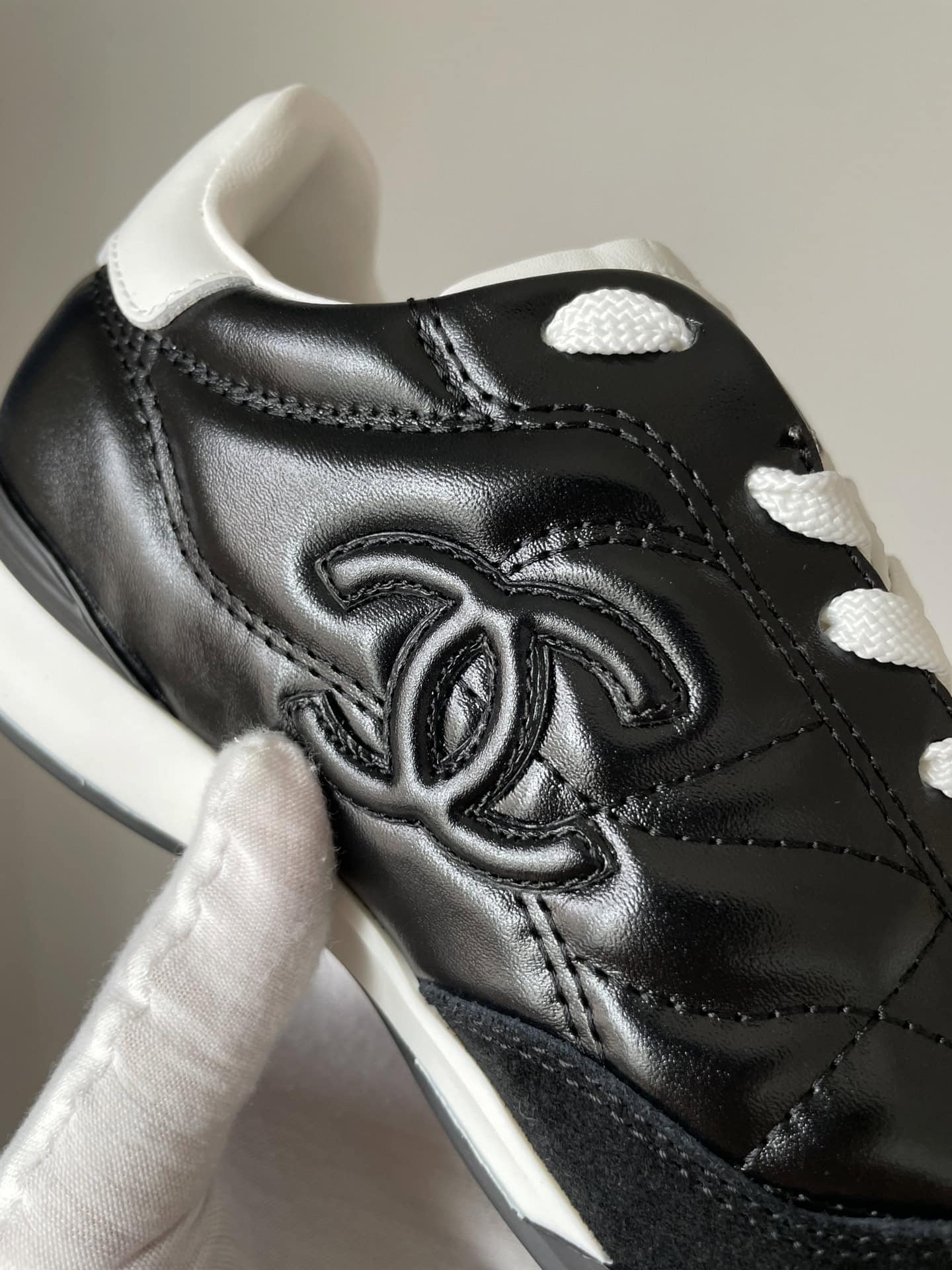 Chanel 25S Round Toe Flat Lace-Up Low-Top Sneakers Women Black - Image 6