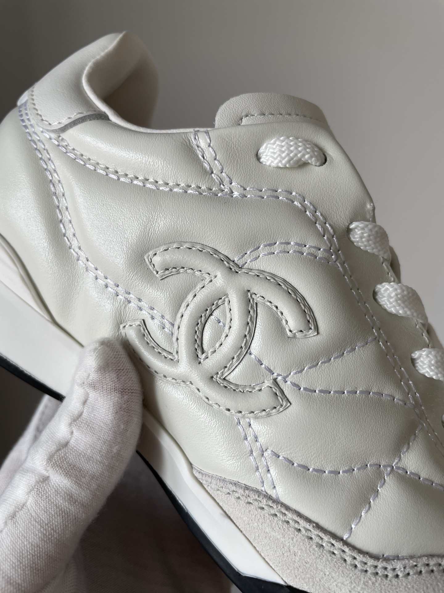 Chanel 25S Round Toe Lace-Up Low-Top Sneakers Women White - Image 6