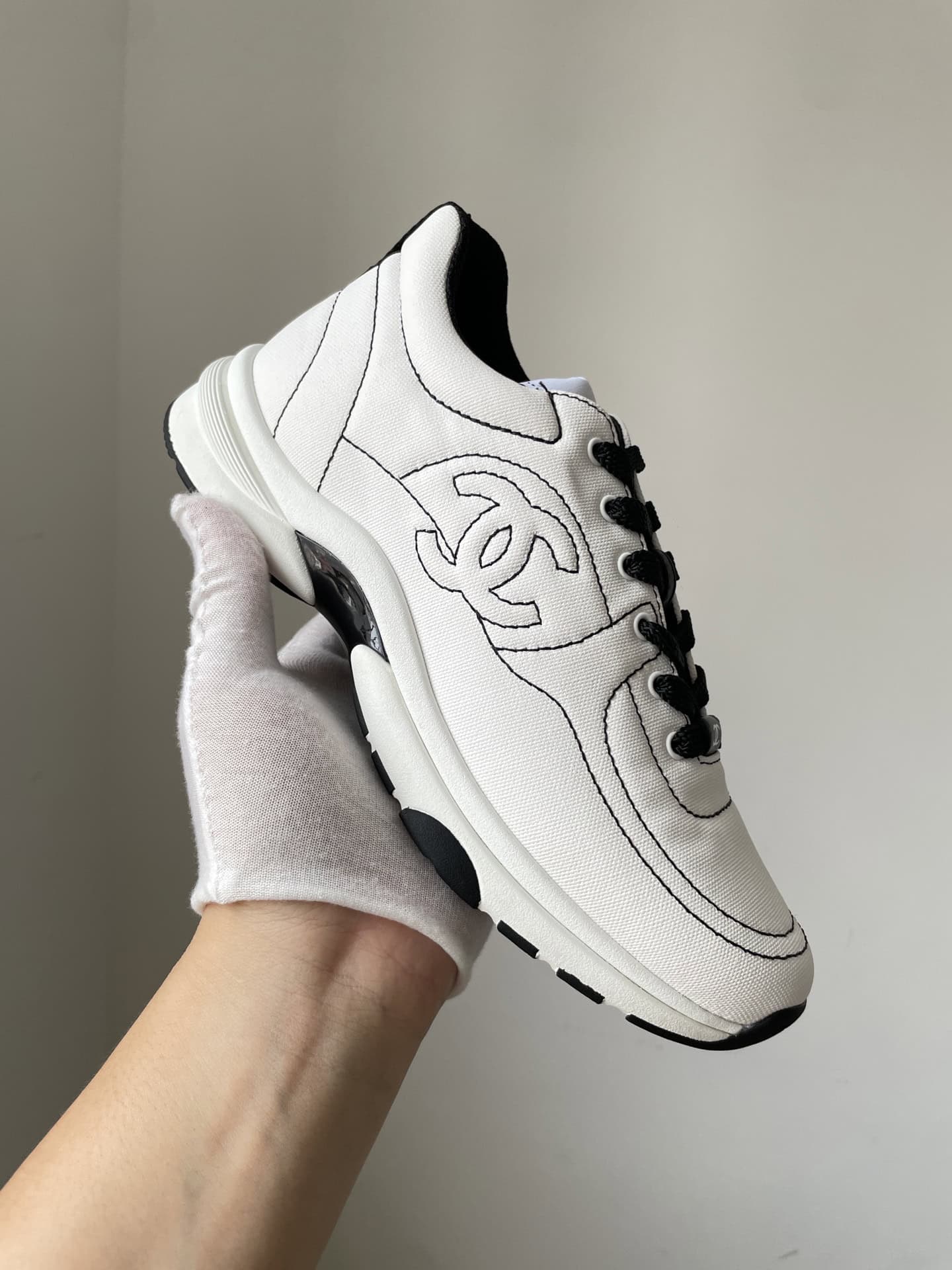 Chanel 25C Round Toe Platform Lace-Up Low-Top Sneakers Women White - Image 2