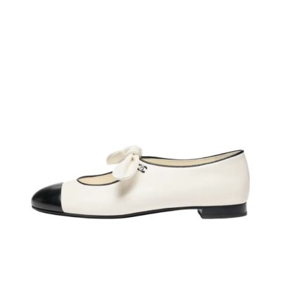 Chanel 25C Lambskin Round Toe Lace-Up Flat Mary Jane Shoes Women White