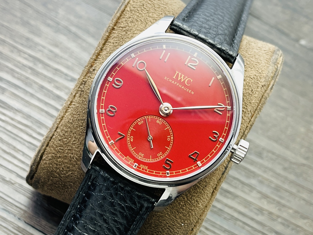 IWC Portuguese Automatic IW358315 Men's Watch 40.4mm Red Dial Stainless Steel Case Leather Strap - Image 4