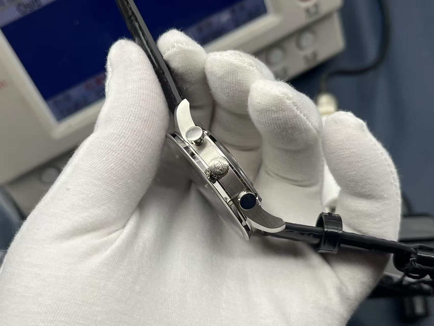 IWC Portuguese Chronograph 41mm Black Dial Stainless Steel Bracelet - Image 7