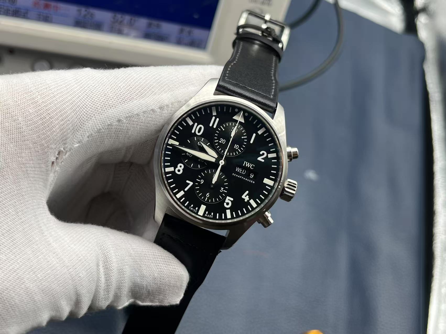 IWC Pilot’s Watch Automatic IW377701 – 43mm Stainless Steel Men’s Watch - Image 4