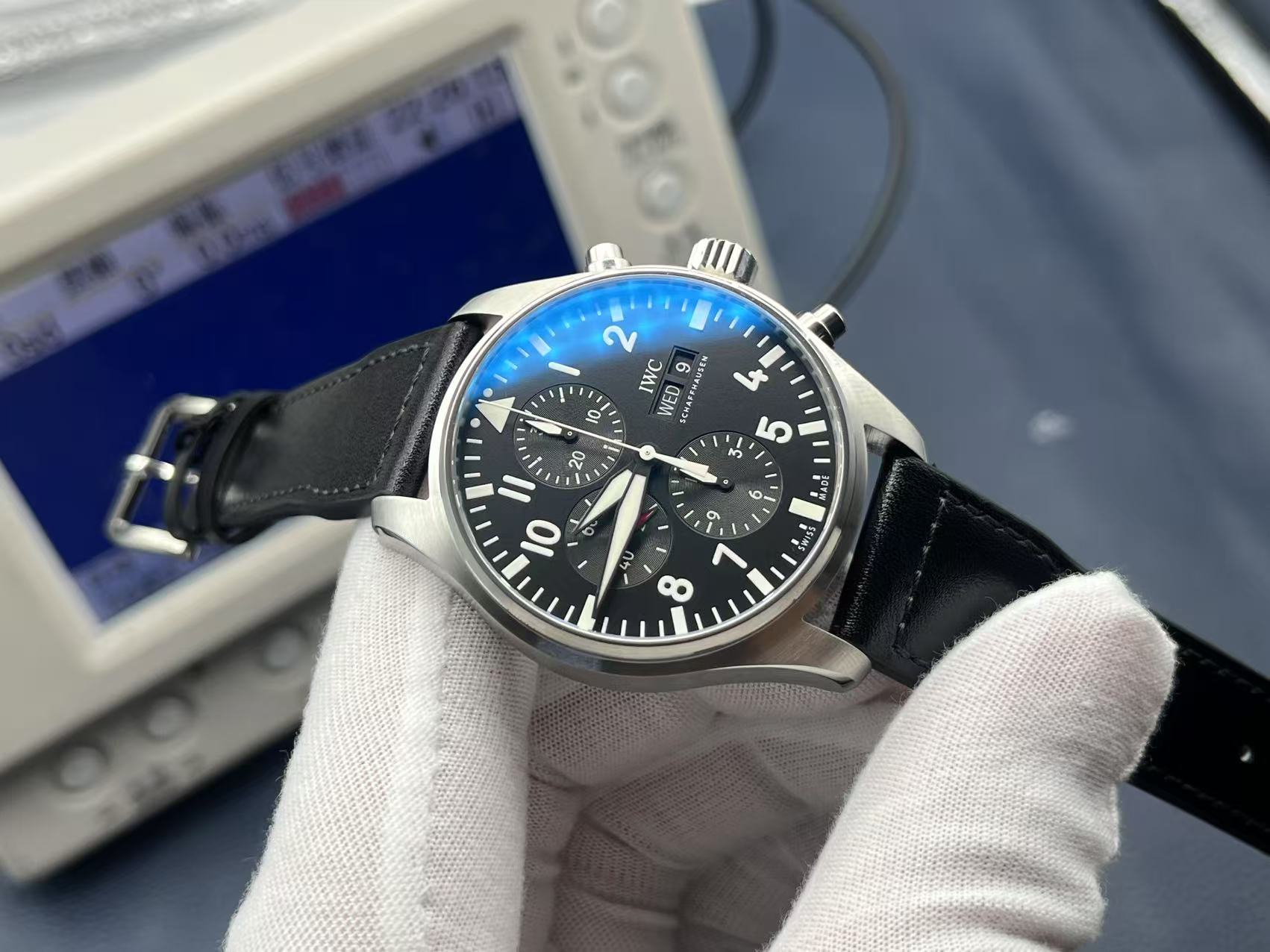 IWC Pilot’s Watch Automatic IW377701 – 43mm Stainless Steel Men’s Watch - Image 5