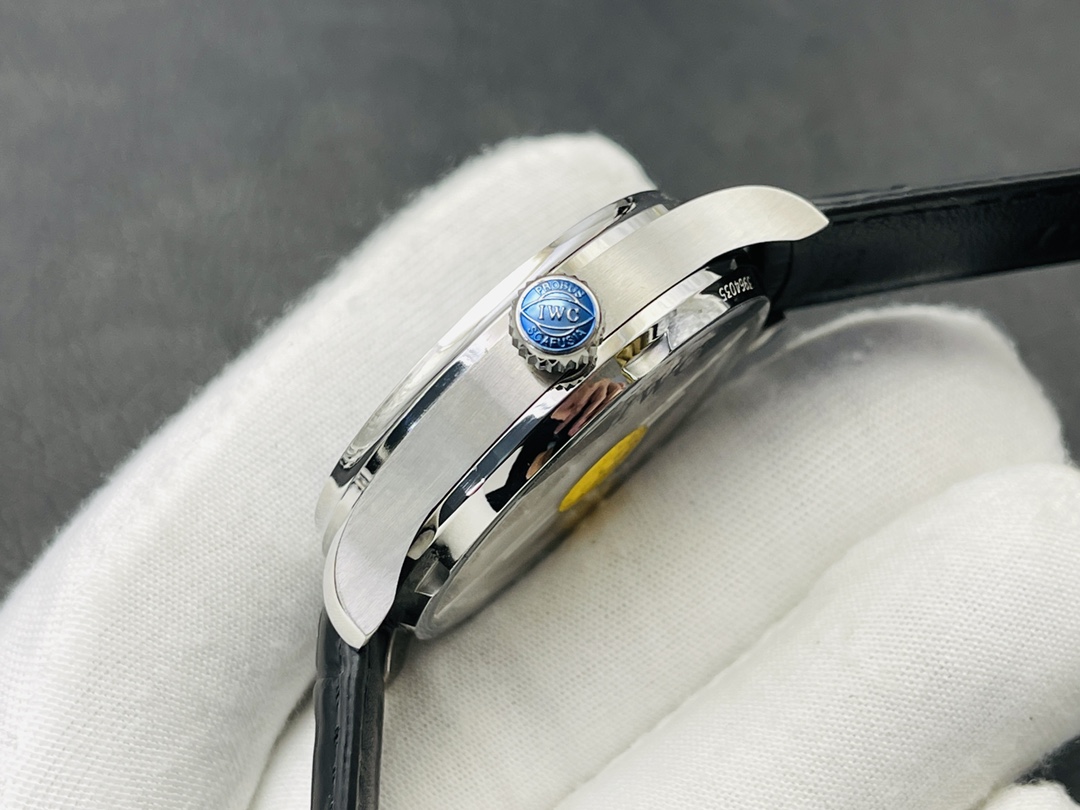 IWC Portuguese Automatic 42.3mm Blue Dial Stainless Steel Case Leather Strap - Image 6